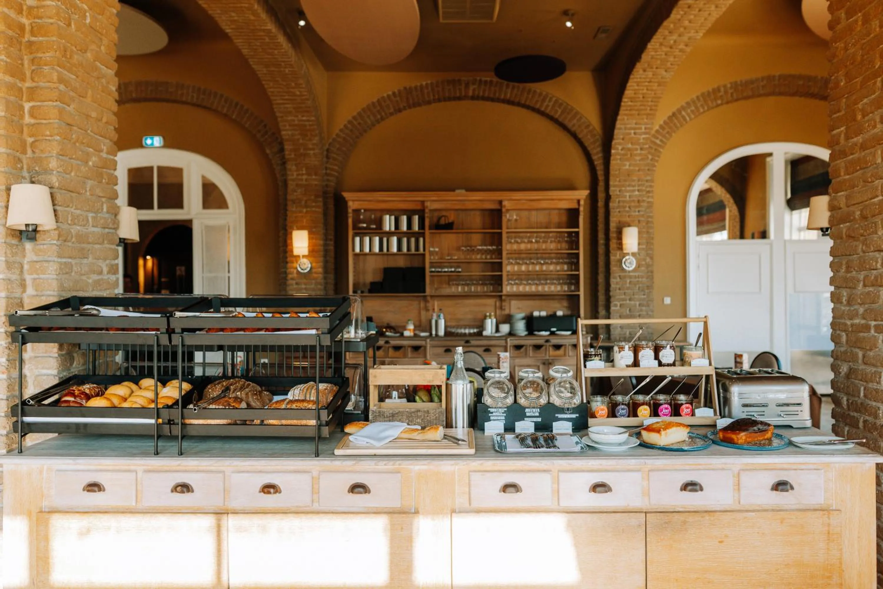 Buffet breakfast in Le Chateau de Namur