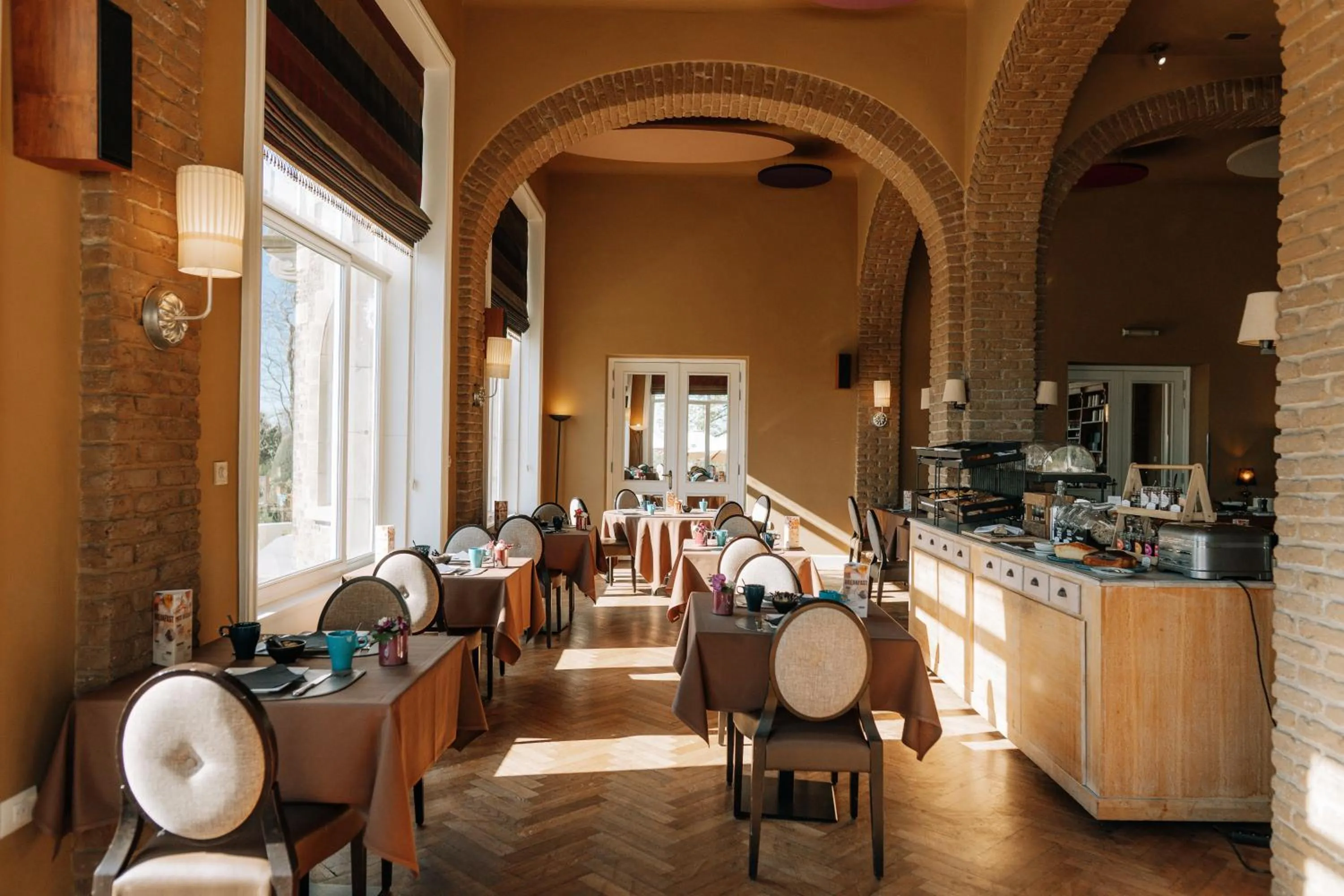 Breakfast in Le Chateau de Namur