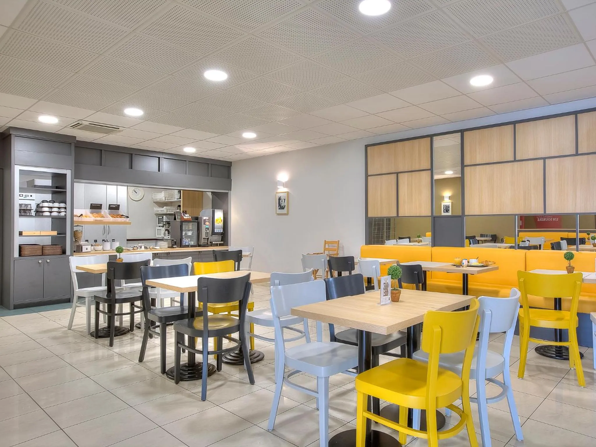 Food in B&B HOTEL Boulogne-sur-Mer Saint-Martin