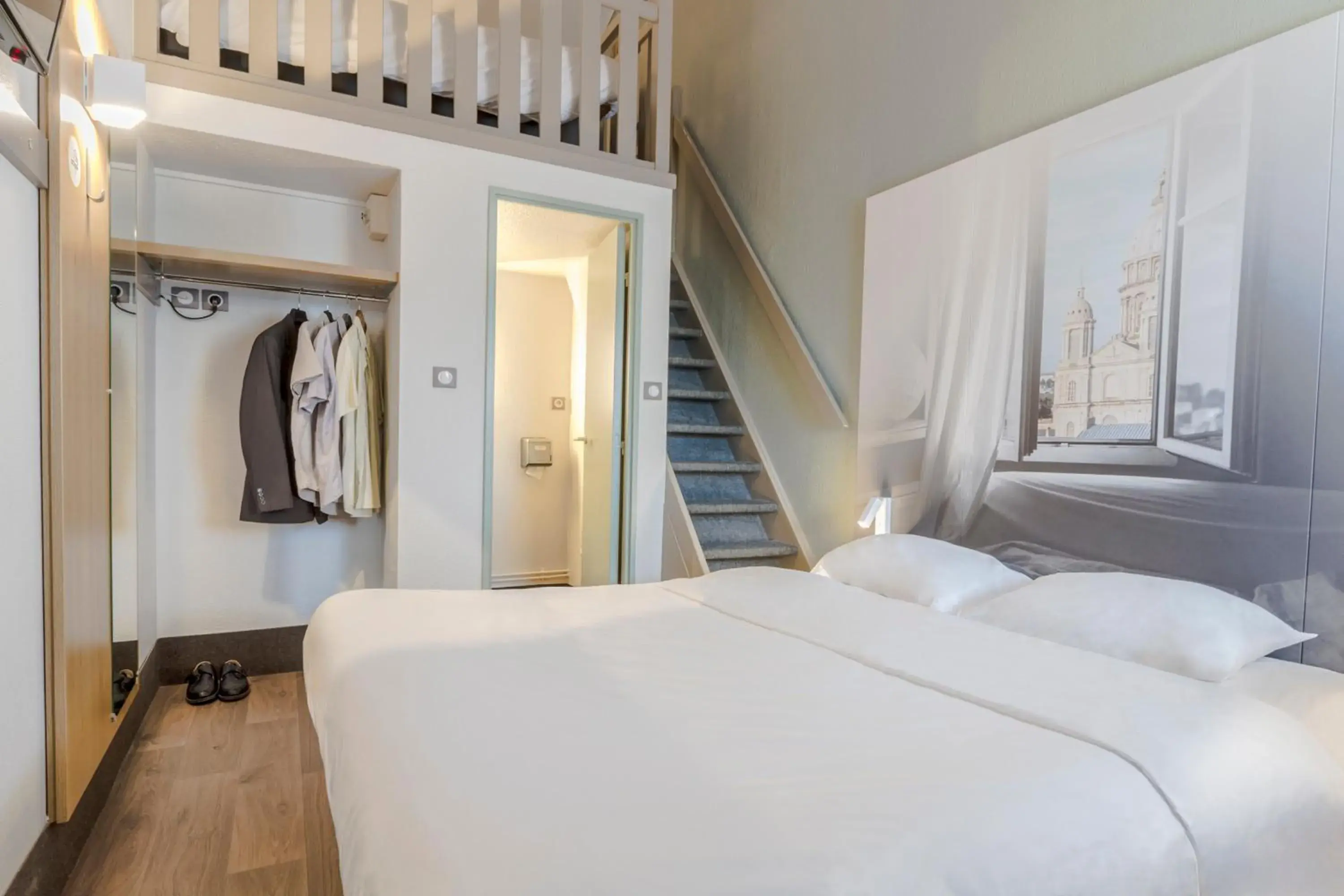 Quadruple Room in B&B HOTEL Boulogne-sur-Mer Saint-Martin Quadruple Room in B&B HOTEL Boulogne-sur-Mer Saint-Martin
