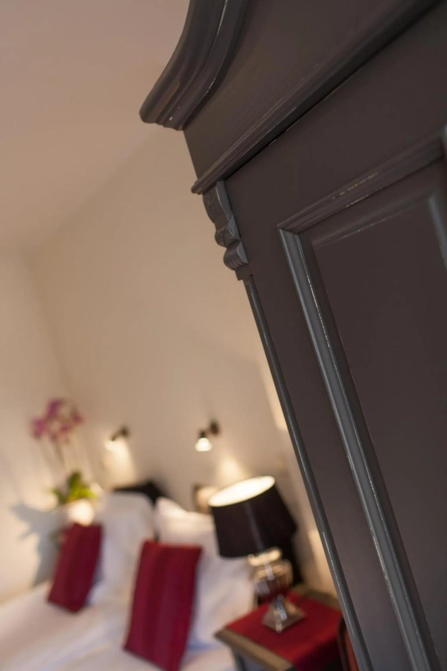 Decorative detail, Bed in Hotel de Pauw