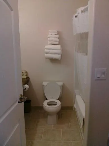 Bathroom in Auberge MacDonald Guest Inn