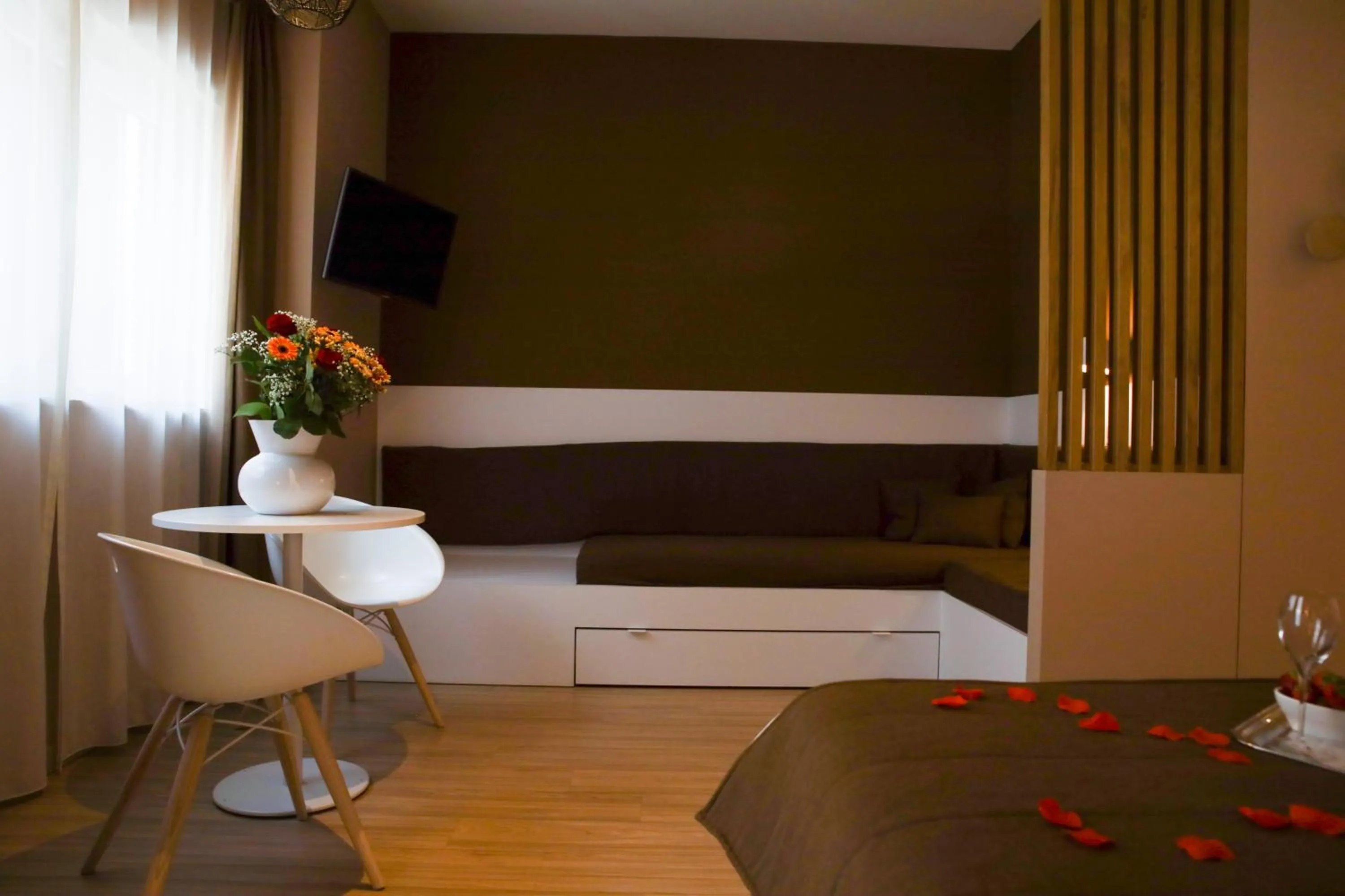 TV and multimedia, Bed in Alfa Inn