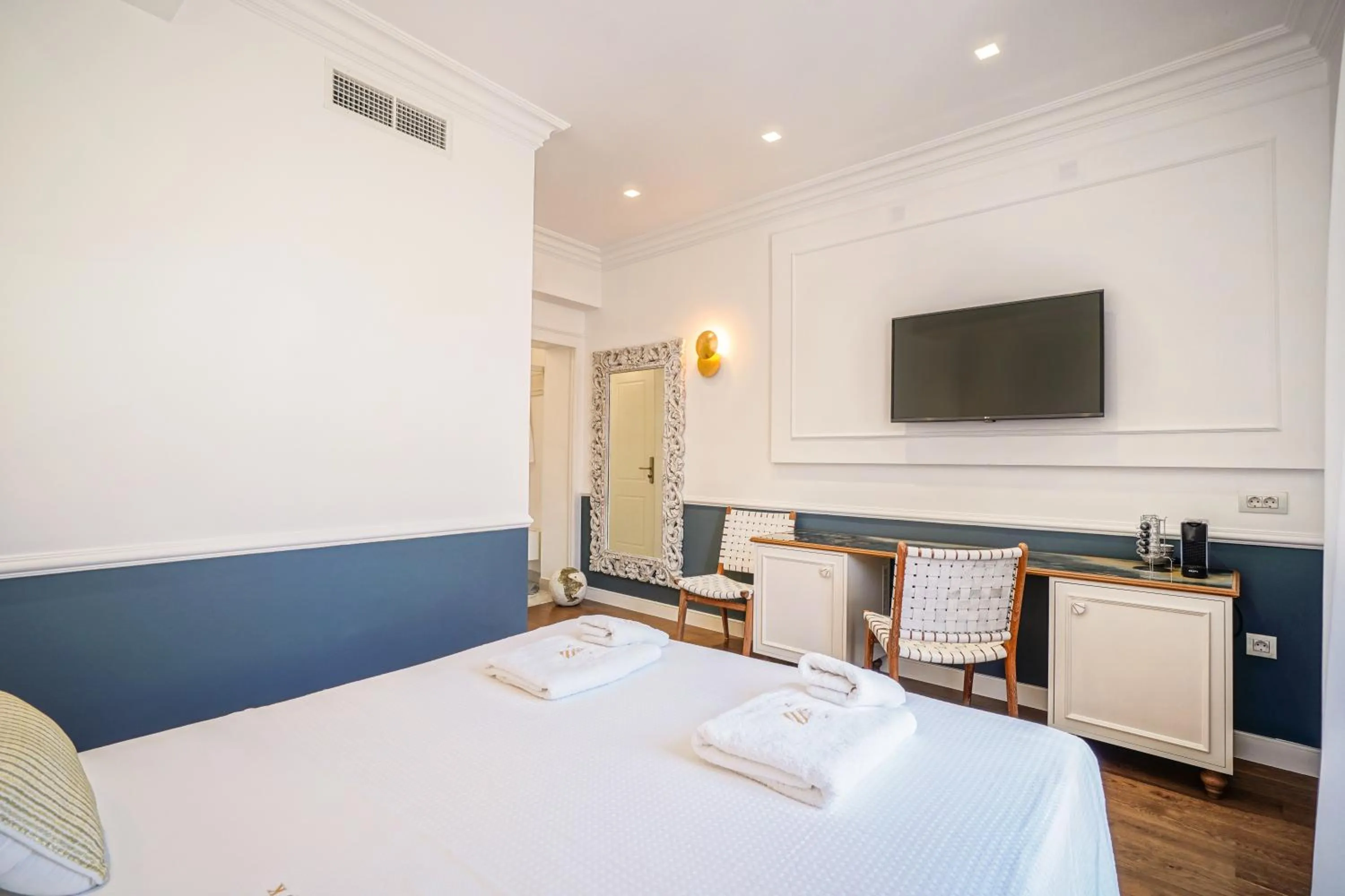 Bedroom, Bed in Casa Kallergi