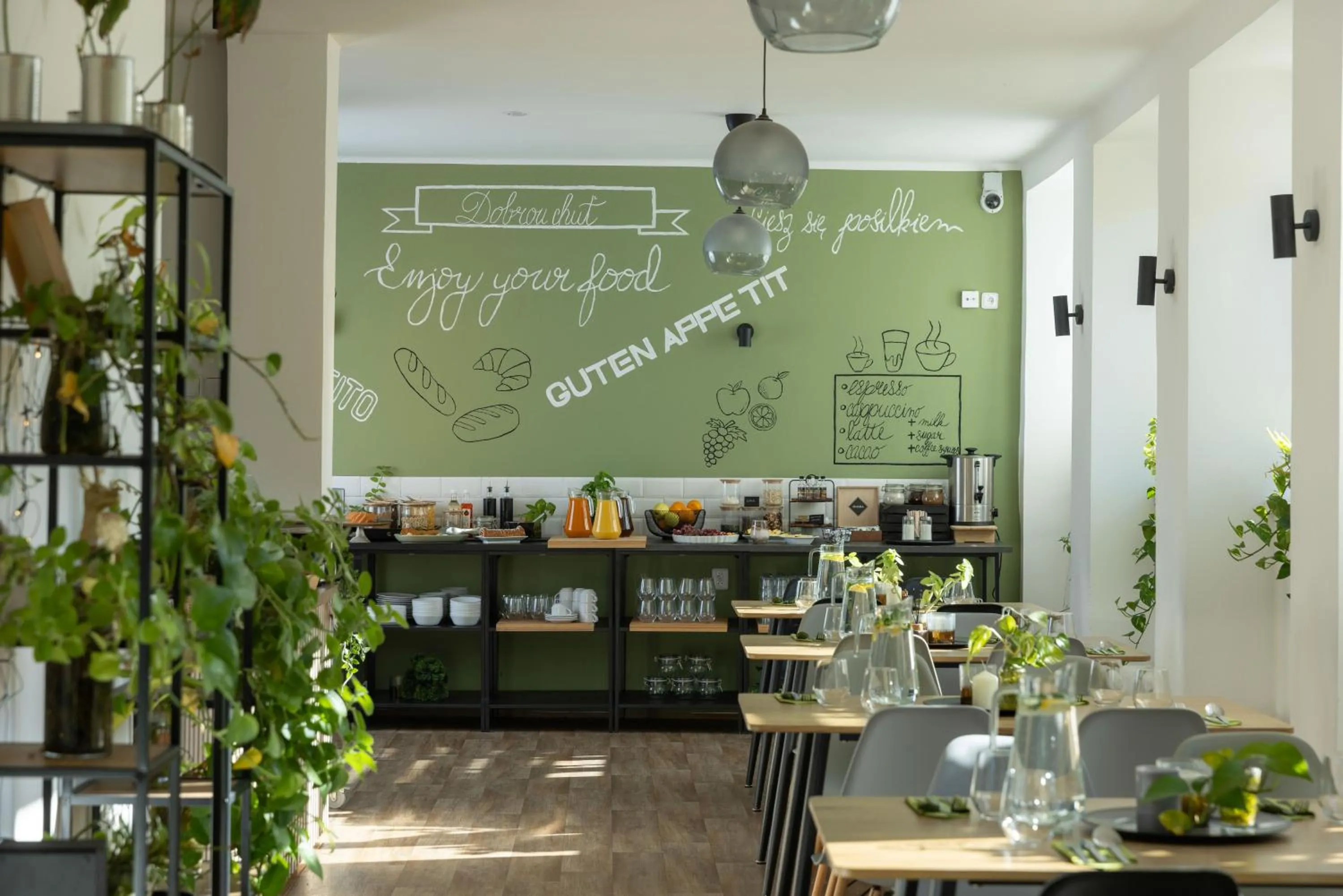 Buffet breakfast in Hotel AMITY