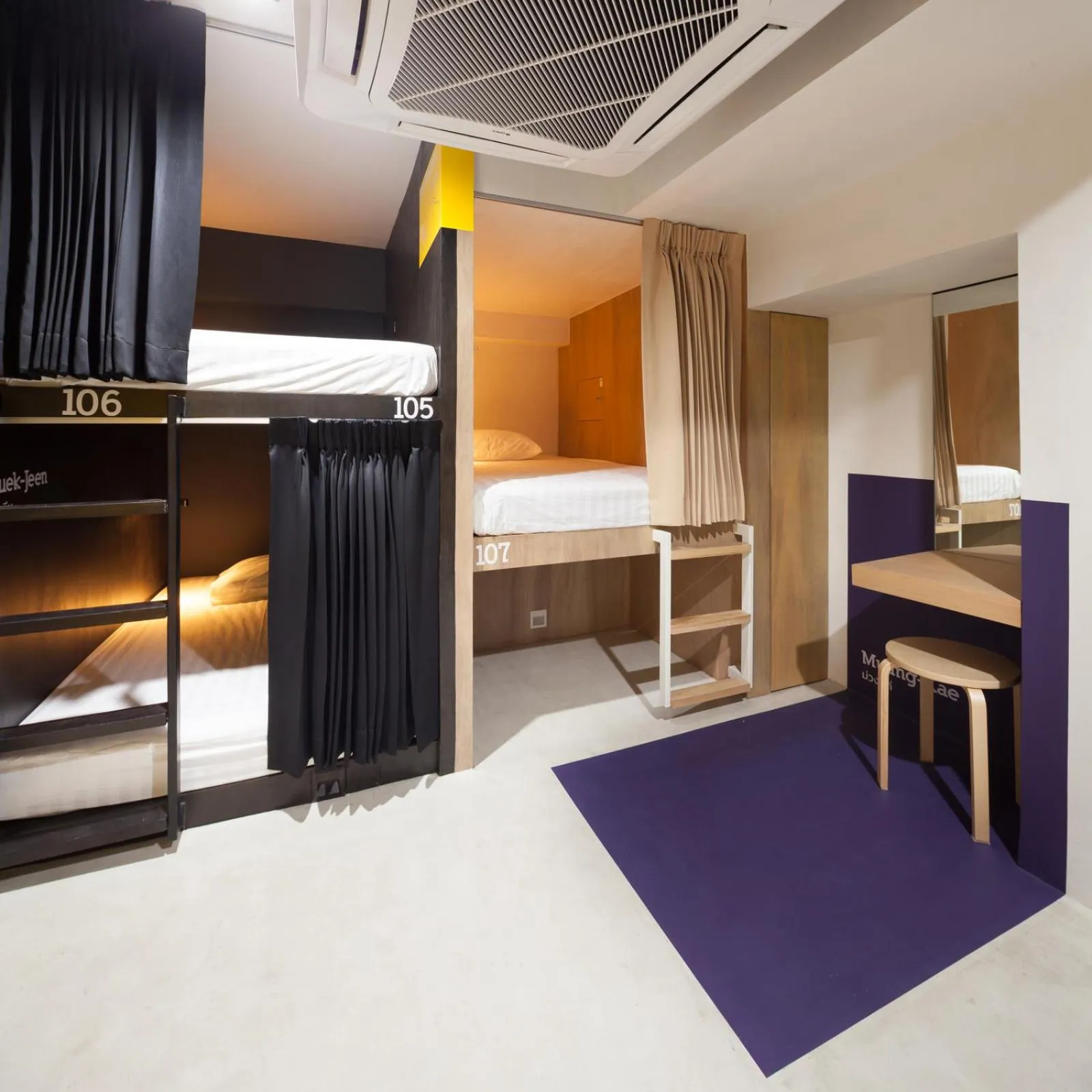 bunk bed, Bed in BoB Hostel บ็อบโฮสเทล