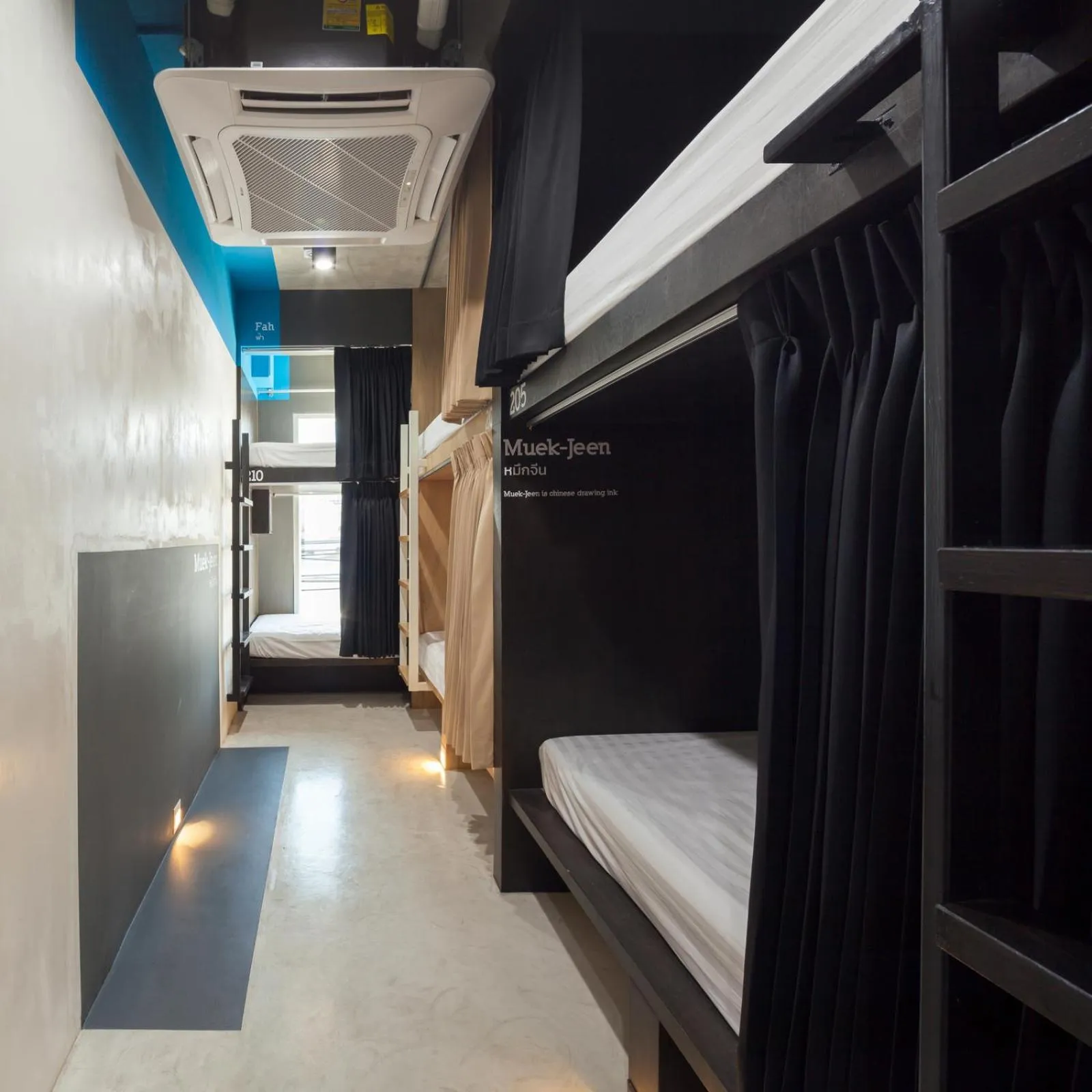 bunk bed, Bed in BoB Hostel บ็อบโฮสเทล