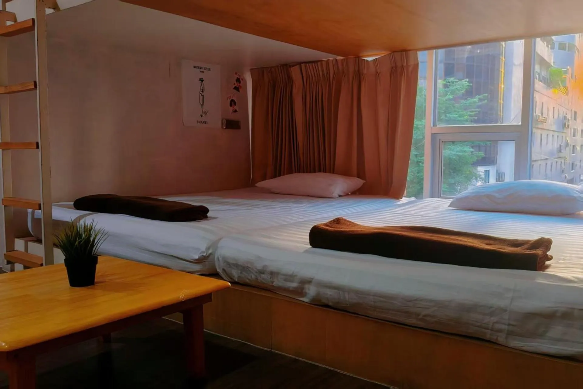 Photo of the whole room, Bed in BoB Hostel บ็อบโฮสเทล