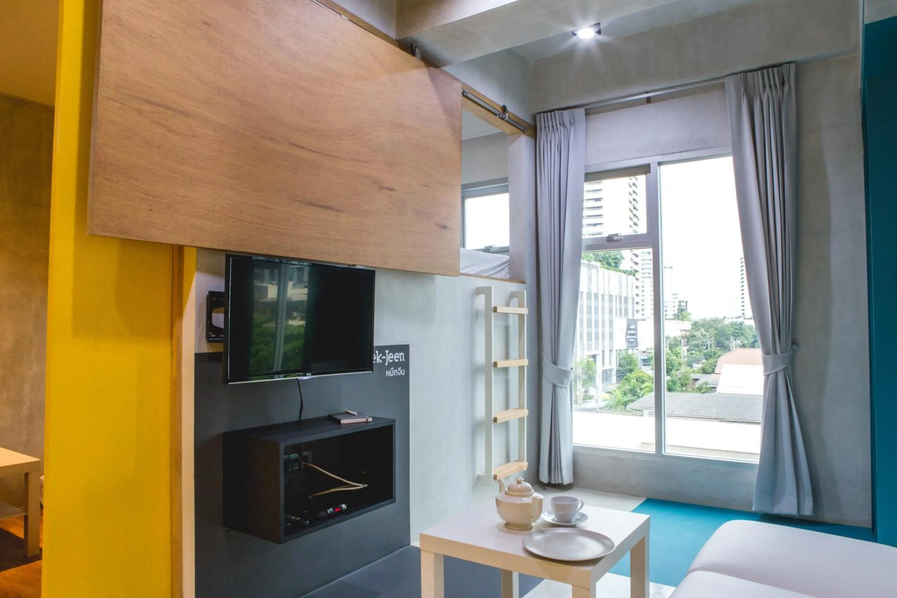 Living room in BoB Hostel บ็อบโฮสเทล