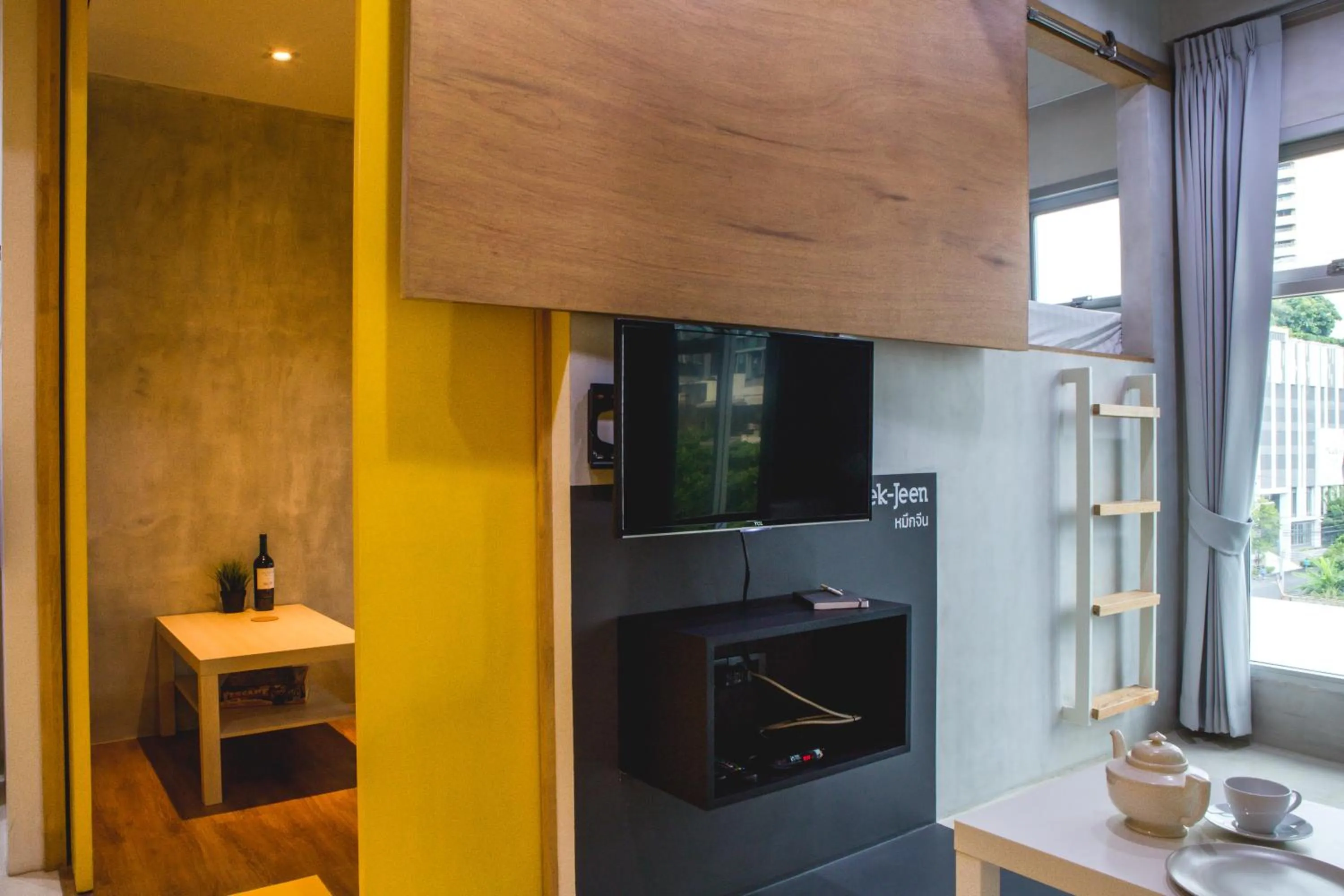 Living room in BoB Hostel บ็อบโฮสเทล