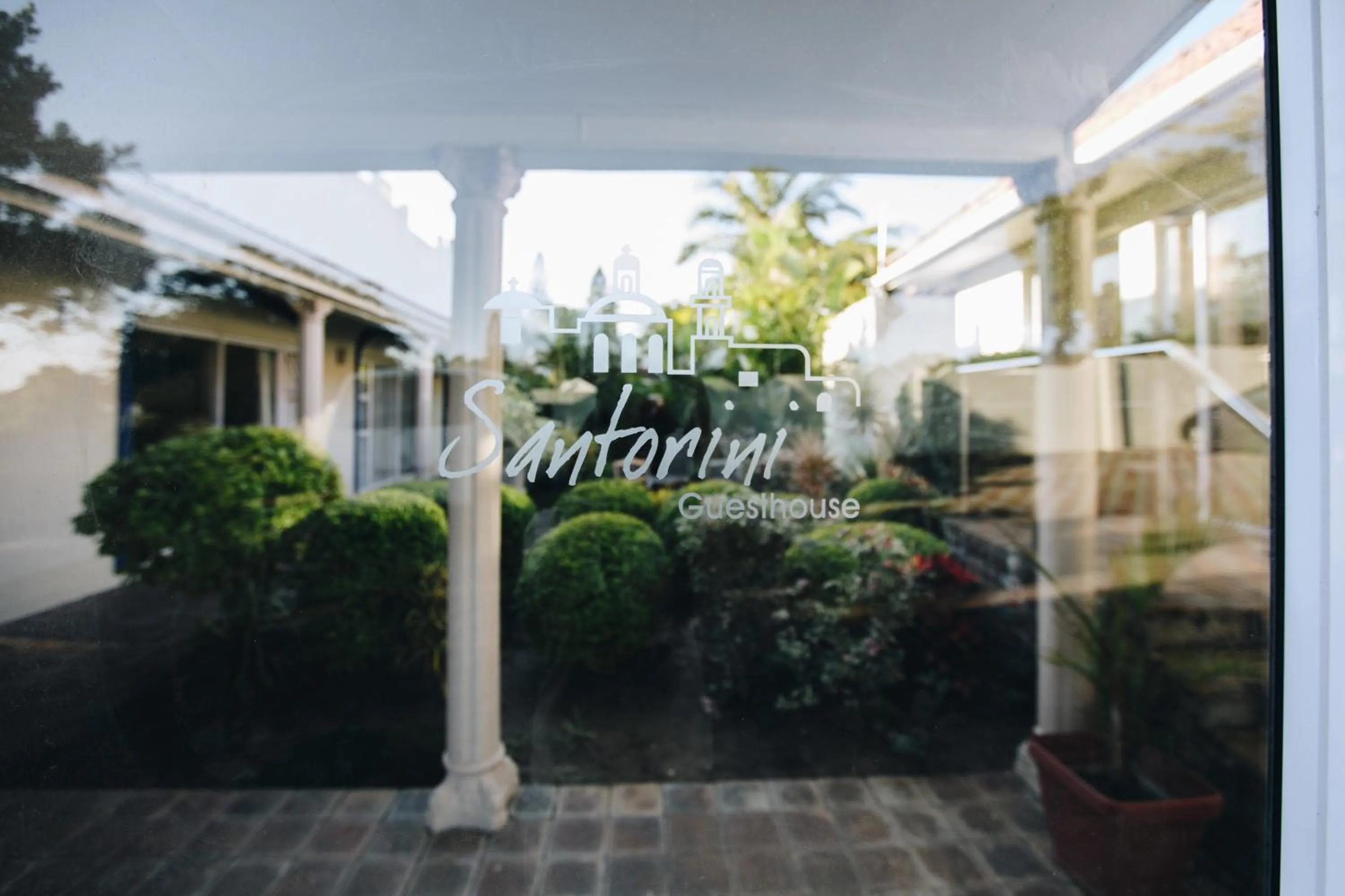 Garden in Santorini Guesthouse