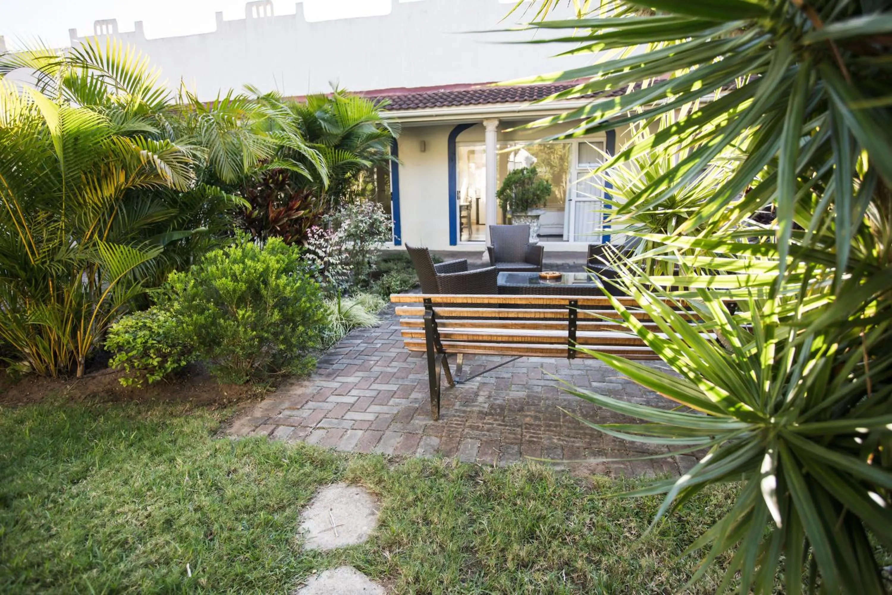 Garden in Santorini Guesthouse