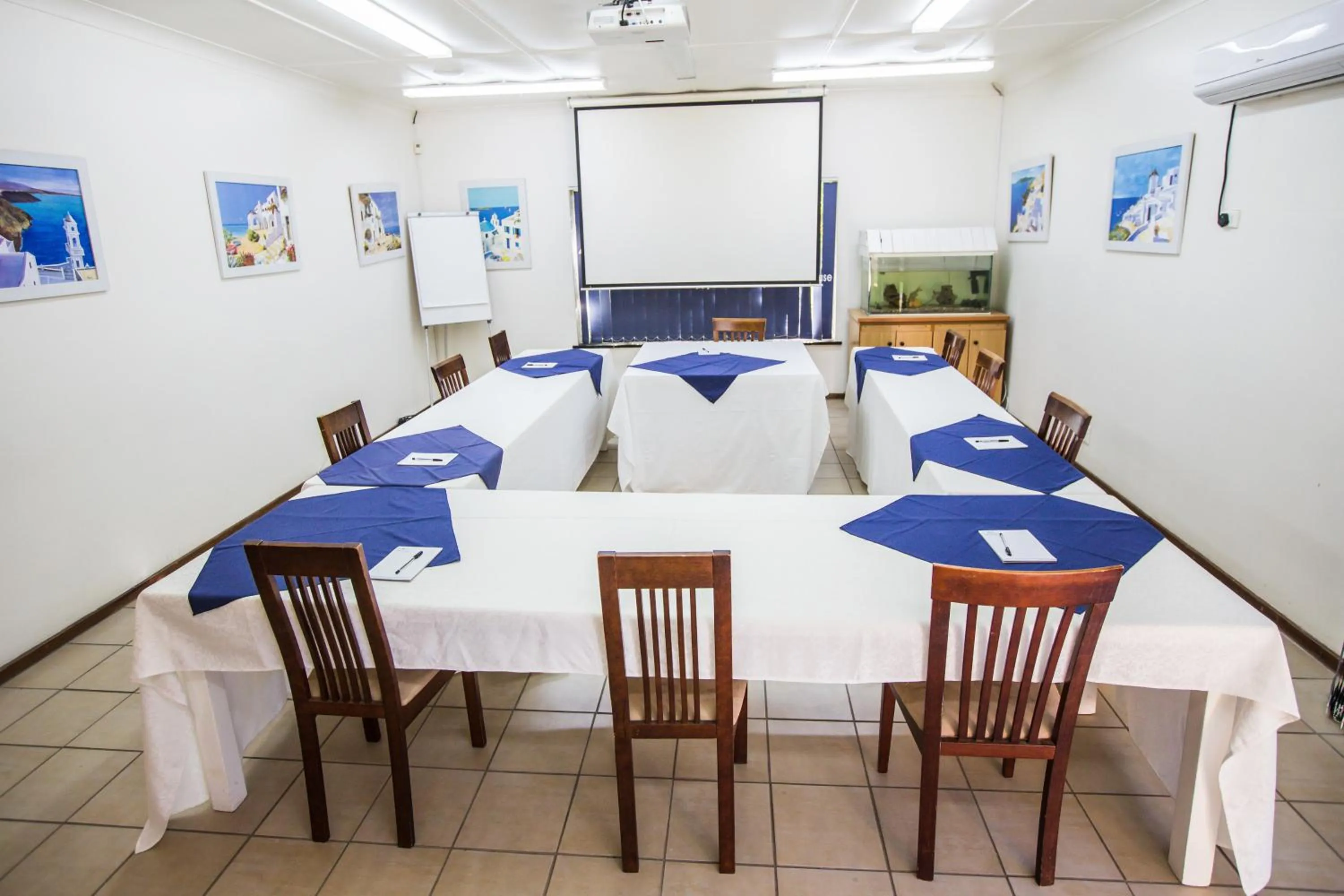 Business facilities in Santorini Guesthouse