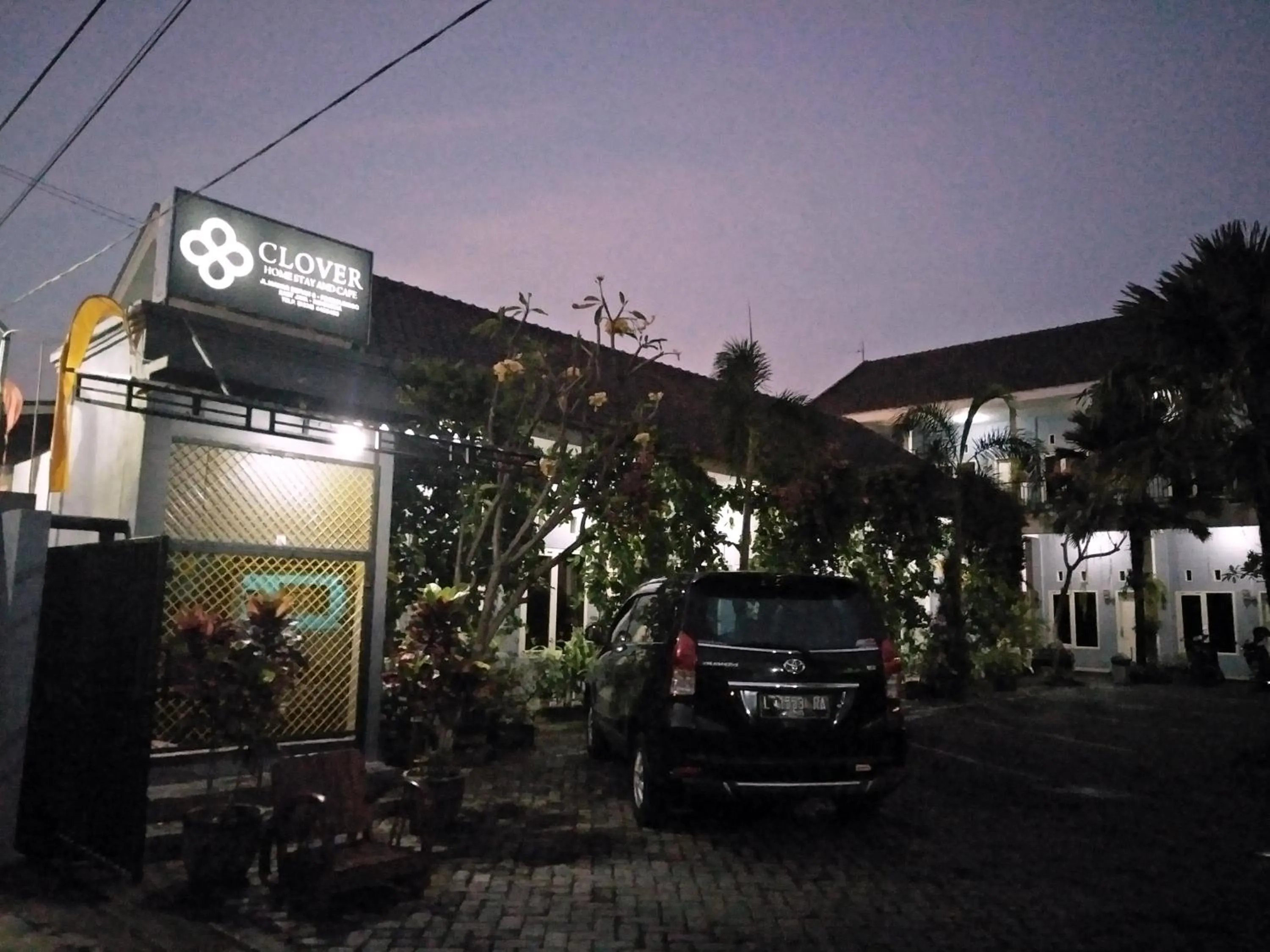 Facade/entrance in Clover Homestay