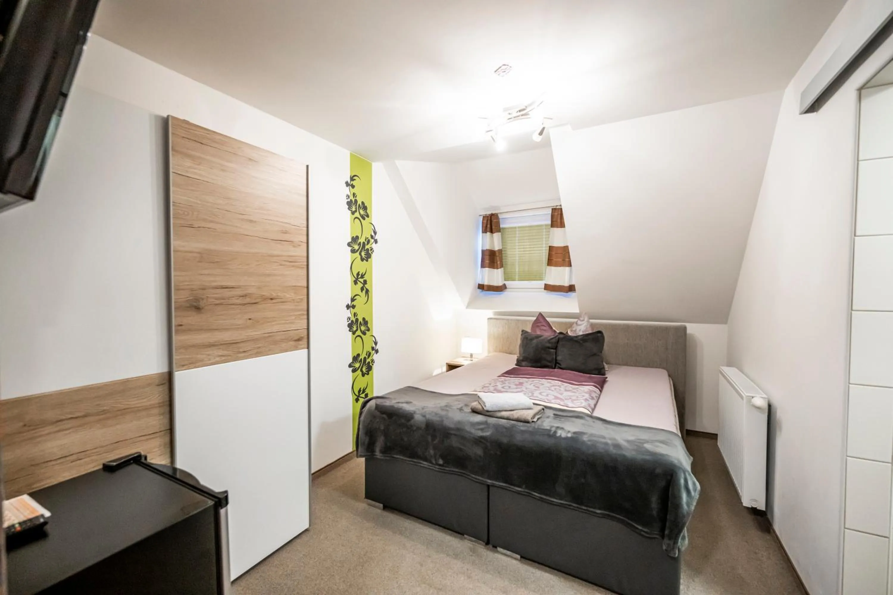 Bed in Die Schlafstube - Bed & Breakfast