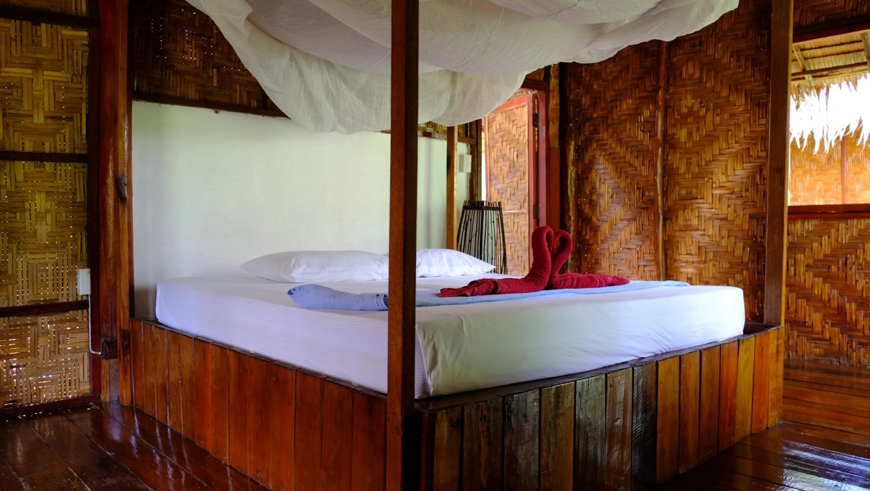 Bedroom, Bed in Andaman Sunflower