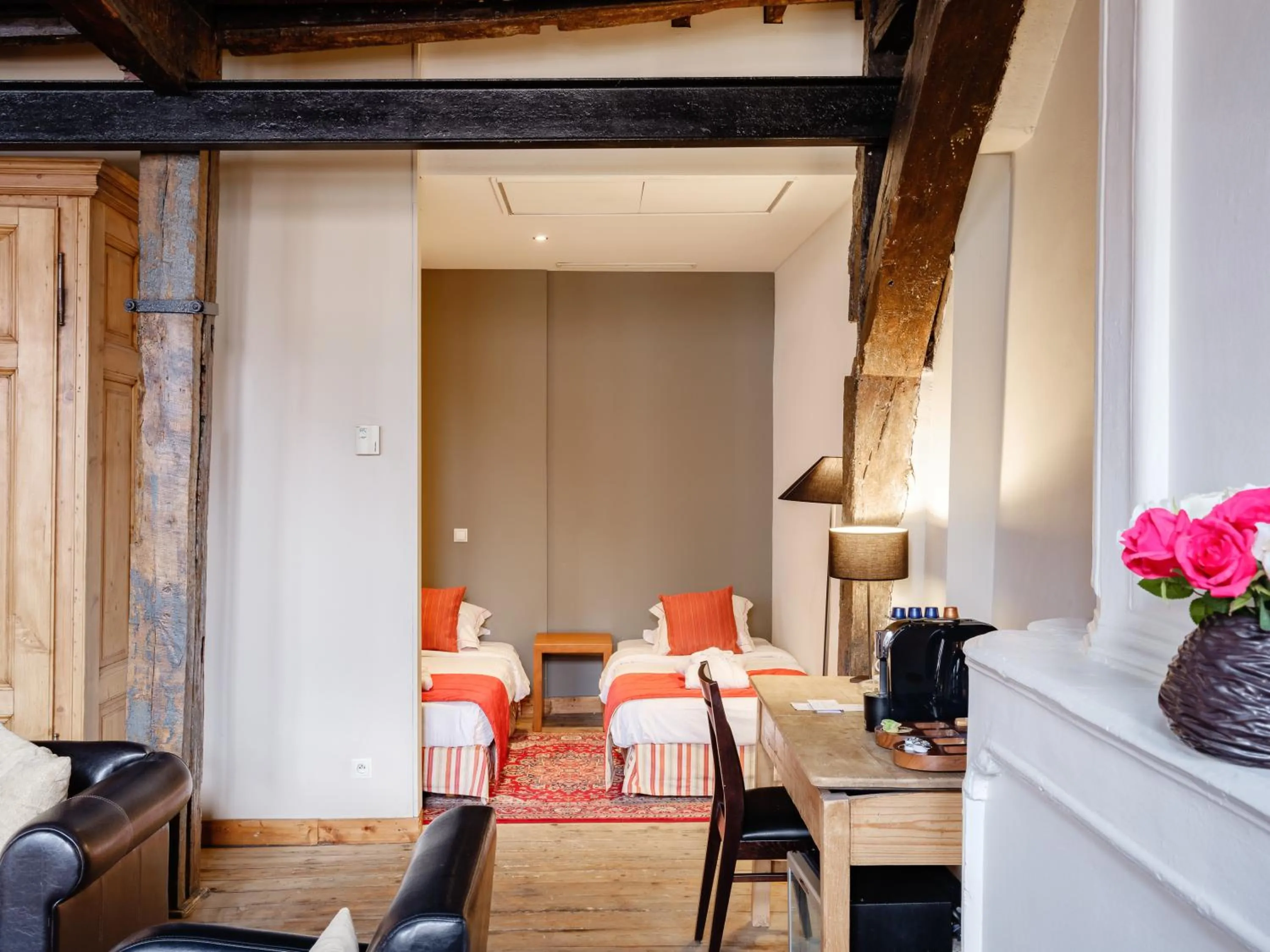 Bed in Ghent River Hotel