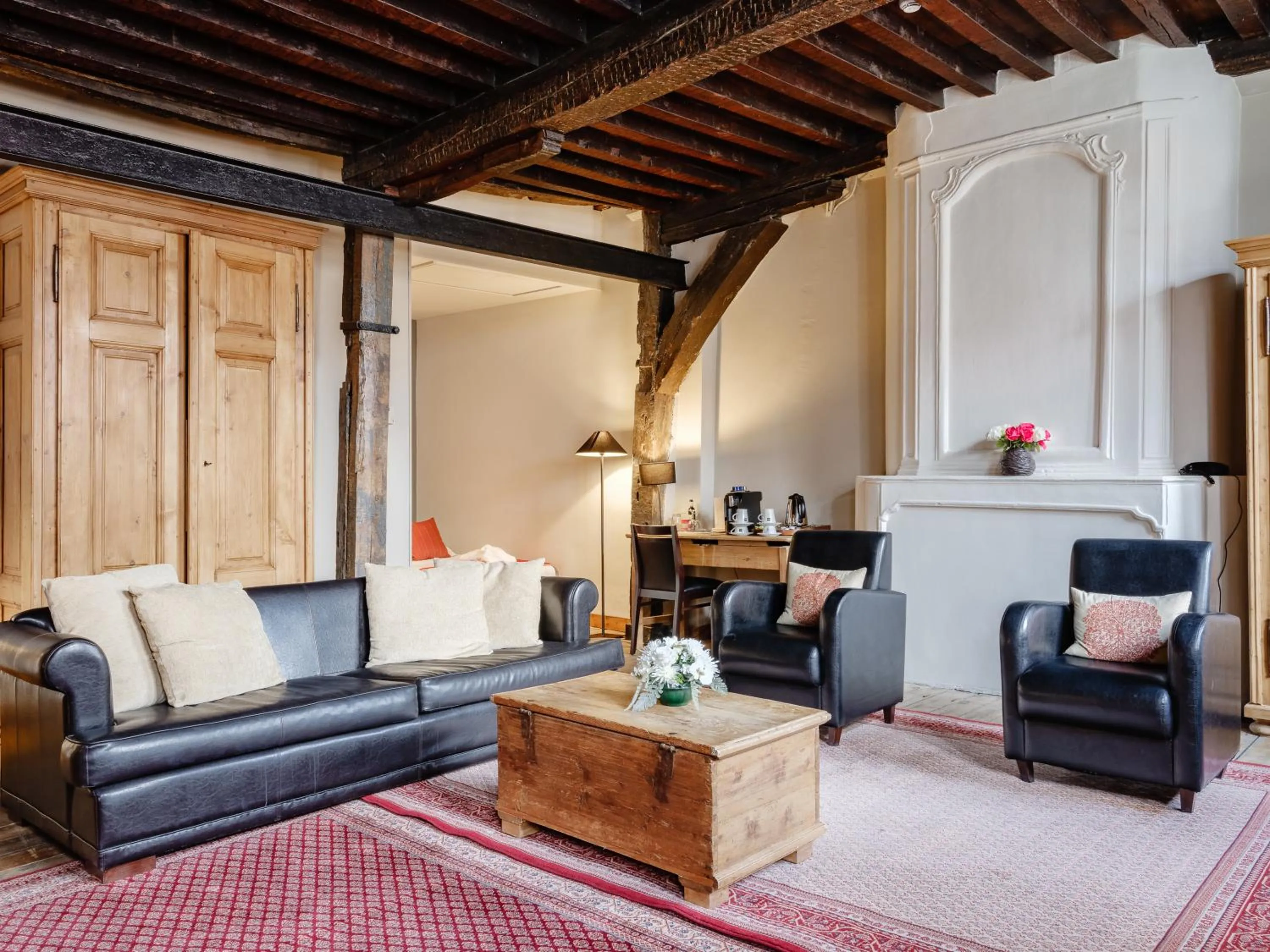 Living room in Ghent River Hotel
