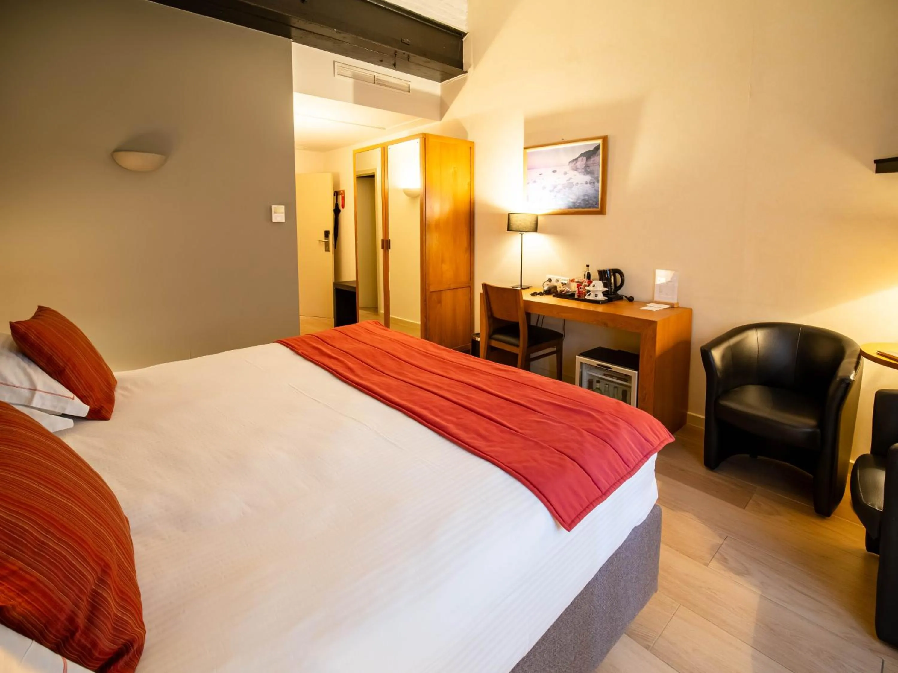 Bed in Ghent River Hotel