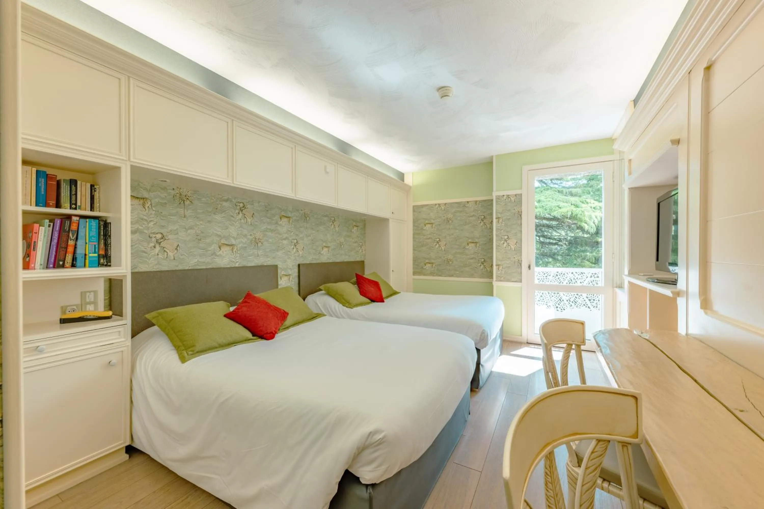 Bed in Relais du Bois Saint Georges - Hôtel de Charme