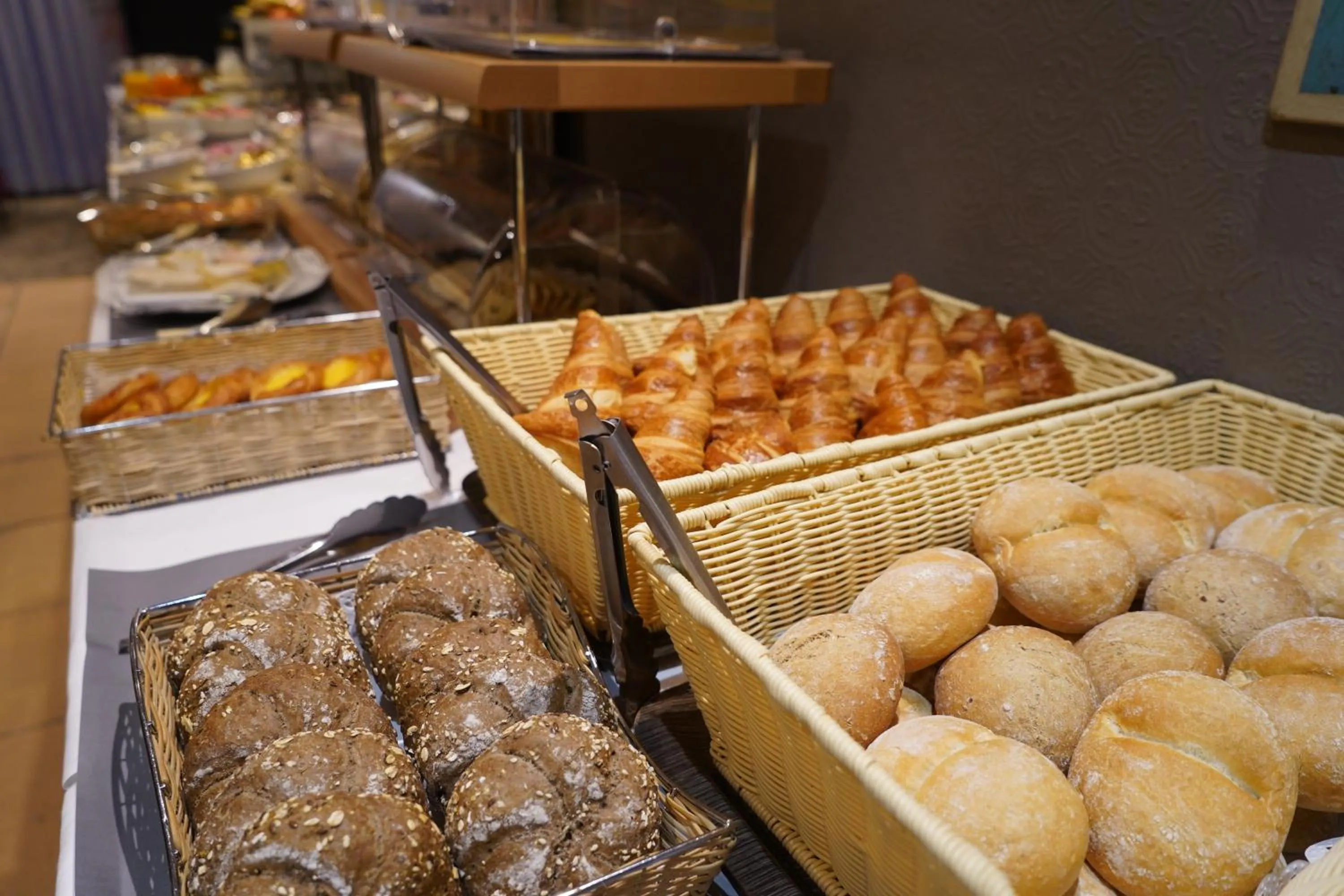 Buffet breakfast in Hotel Prins Boudewijn
