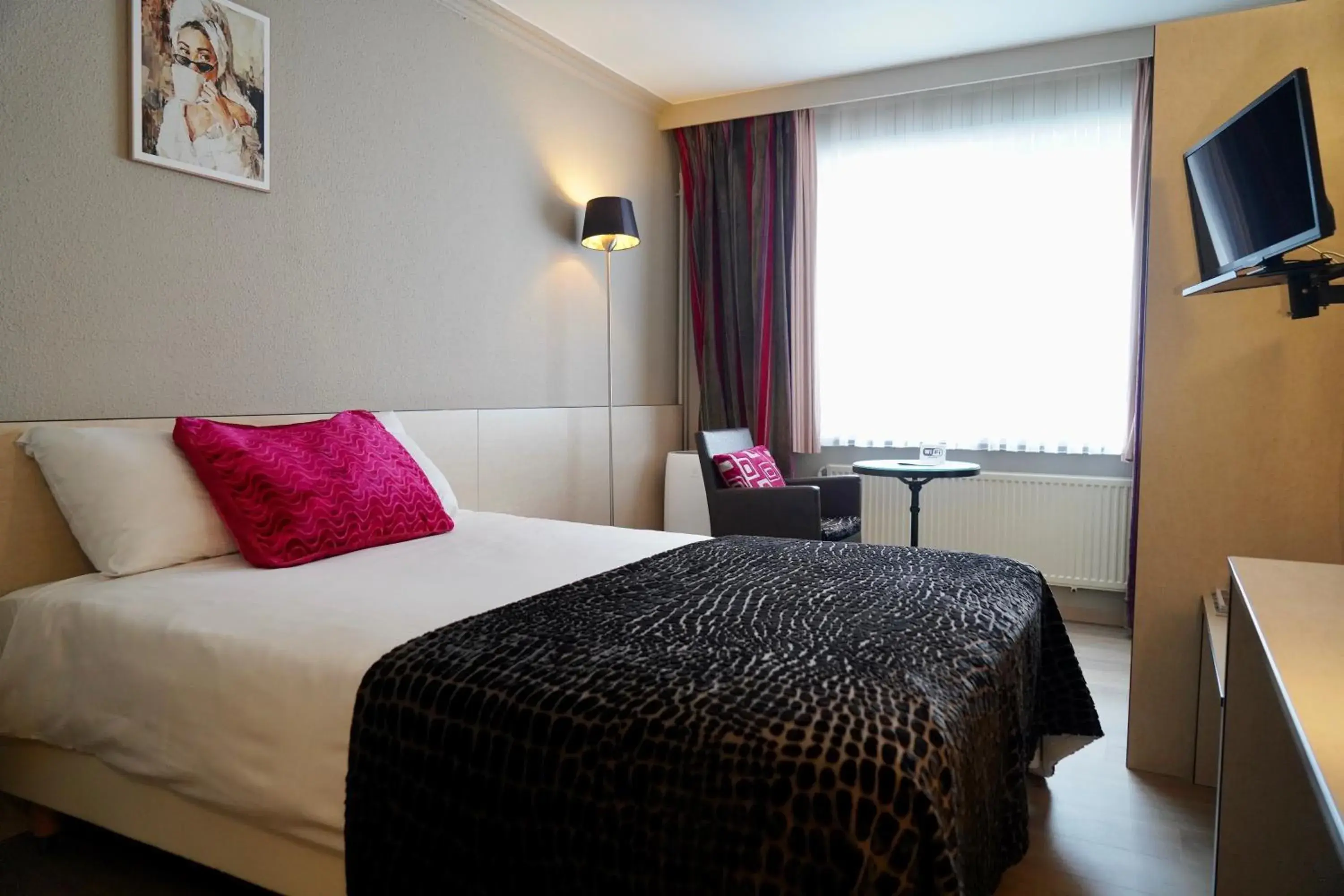 Single Room in Hotel Prins Boudewijn Single Room in Hotel Prins Boudewijn