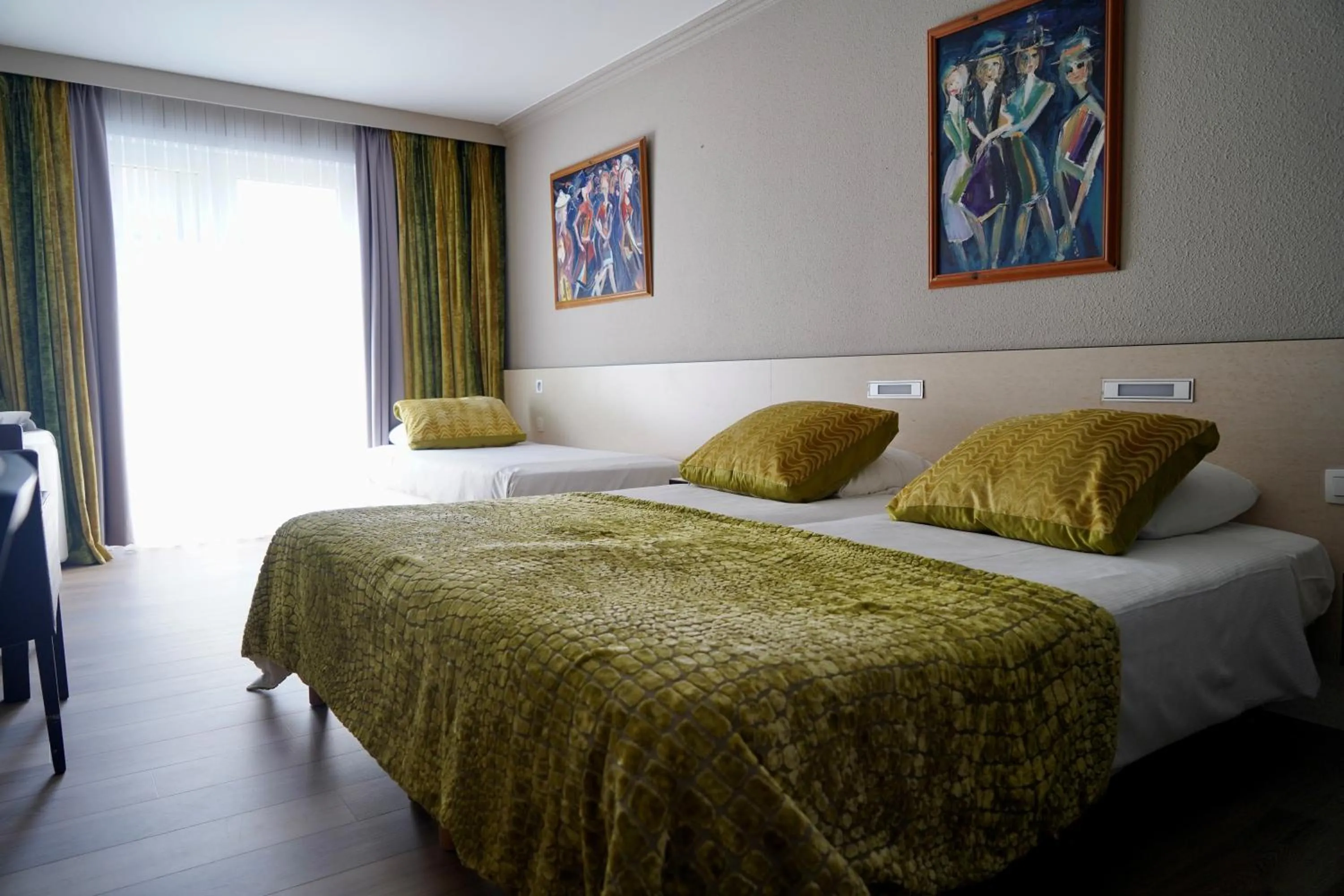 Bedroom, Bed in Hotel Prins Boudewijn