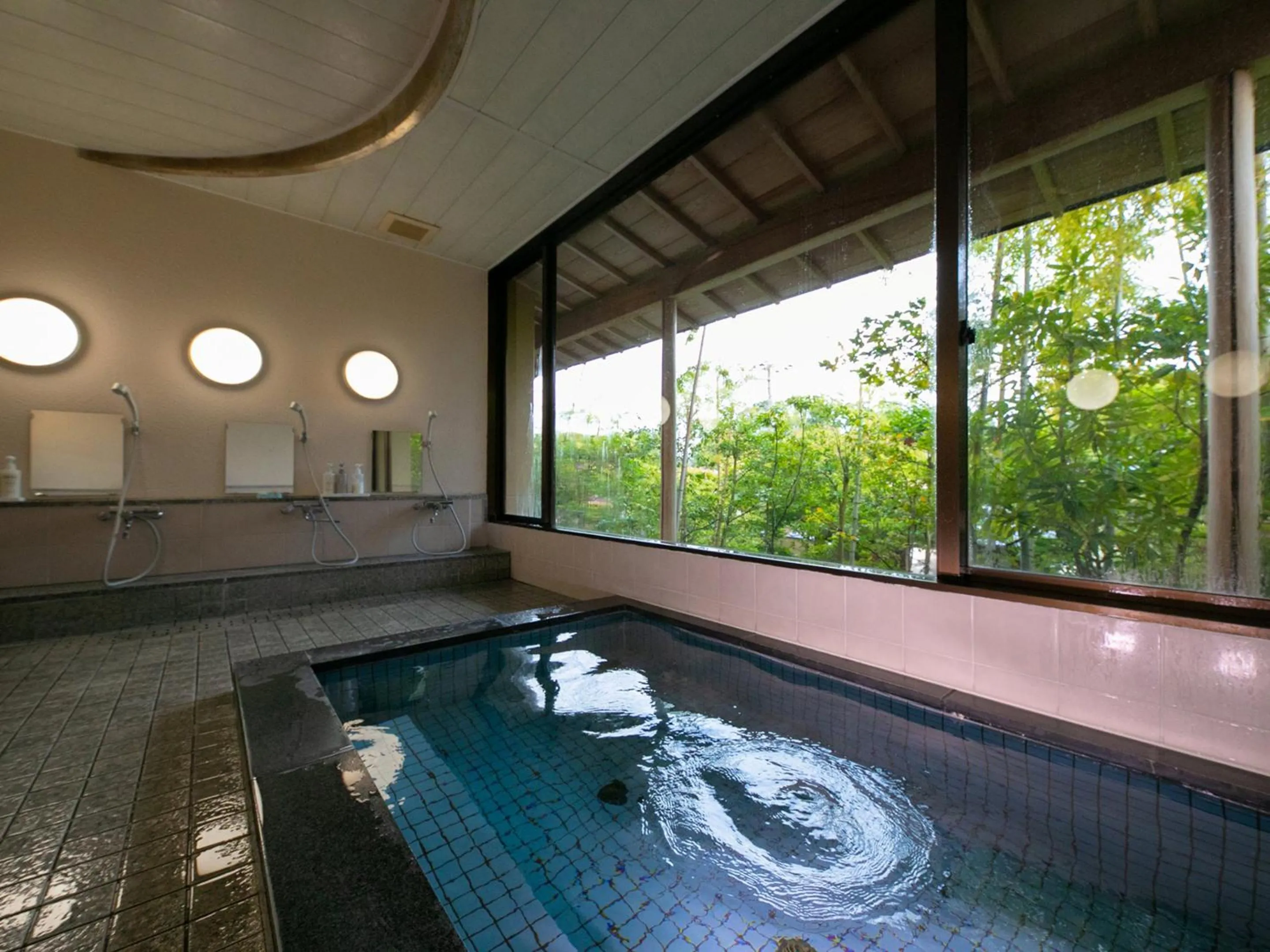 Hot Spring Bath in Ryotei Jyusouya