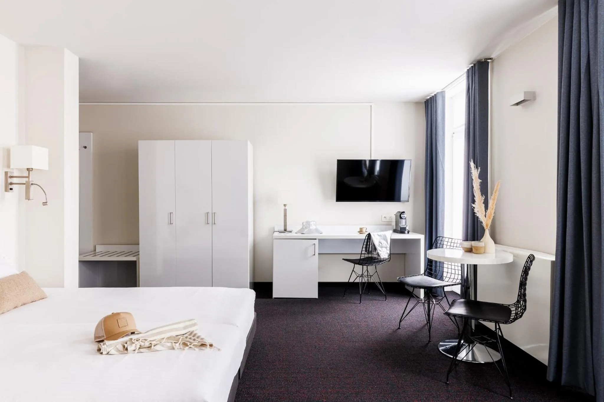 Photo of the whole room, Bed in Hotel Saint Sauveur by WP Hotels