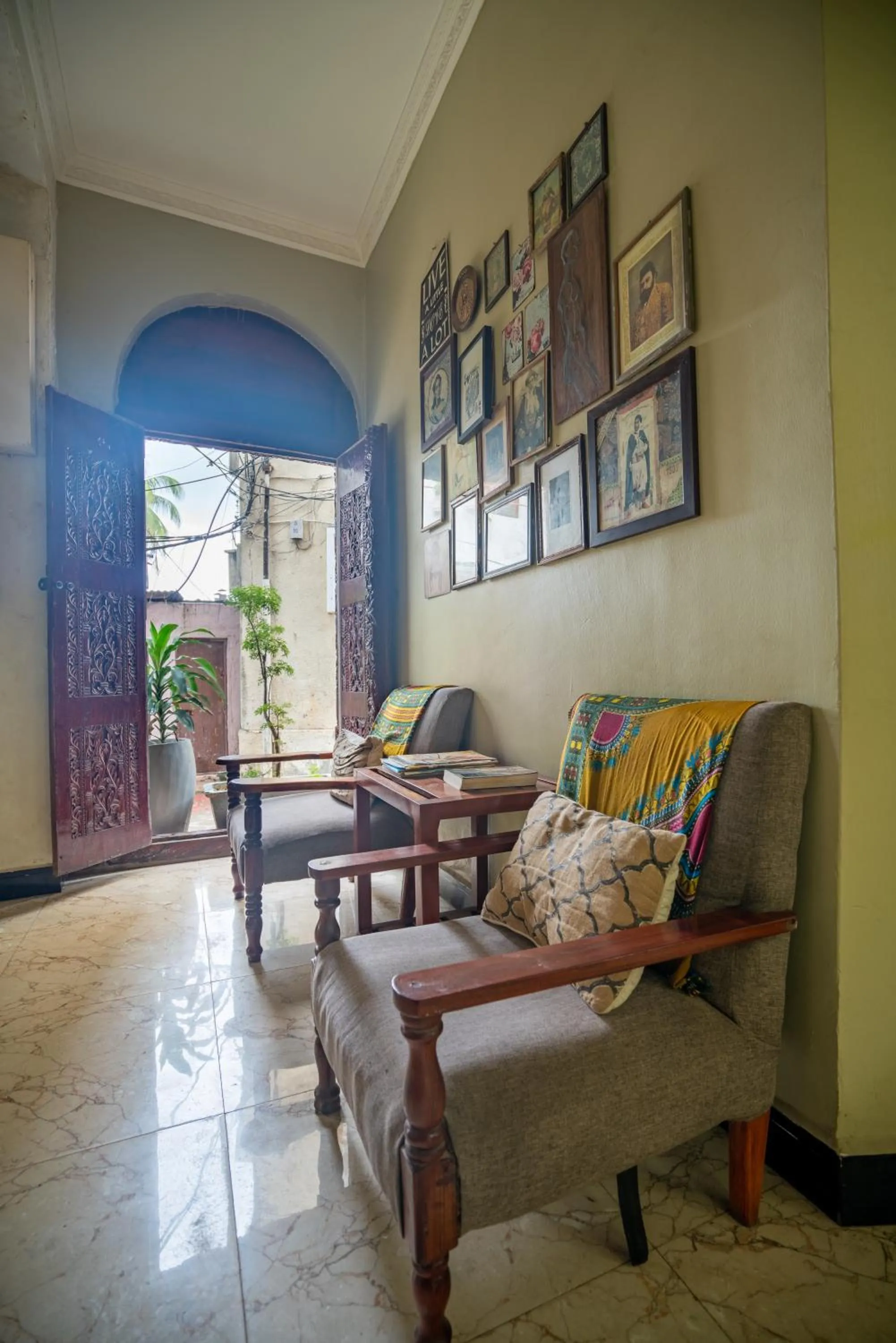 Stonetown View Hotel