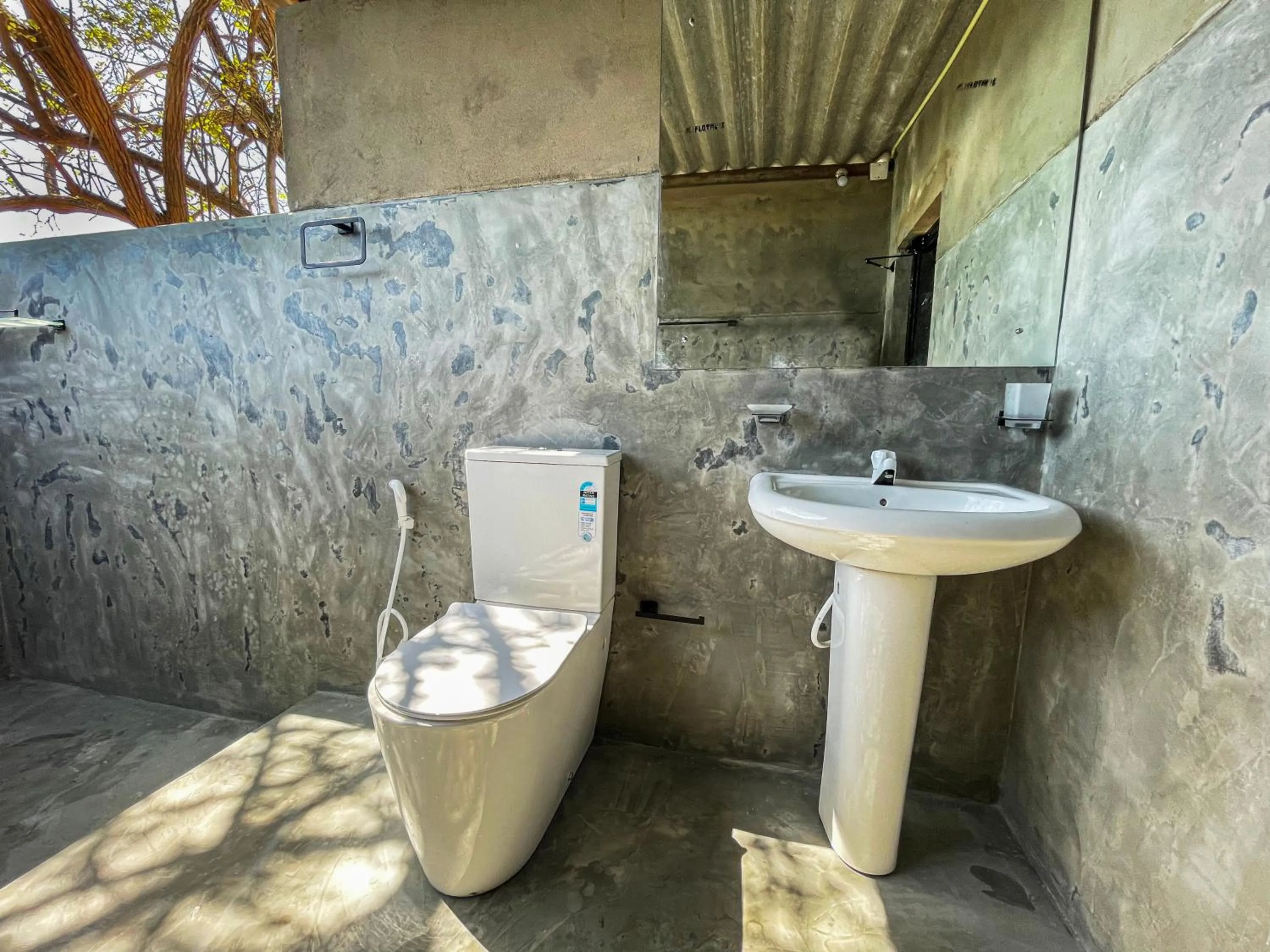 Bathroom in Yakaduru - Yala