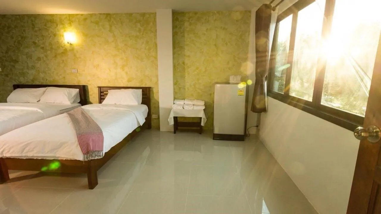 Bedroom, Bed in Benya Hotel โรงแรมเบญญา