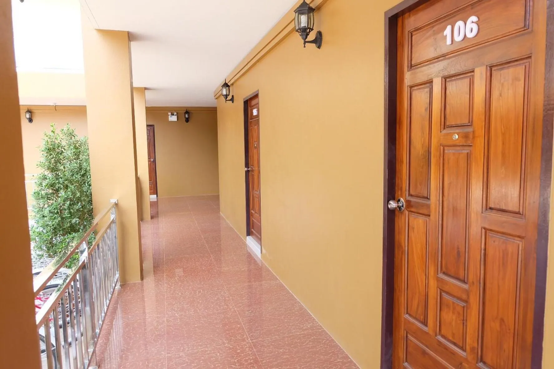 Area and facilities in Benya Hotel โรงแรมเบญญา