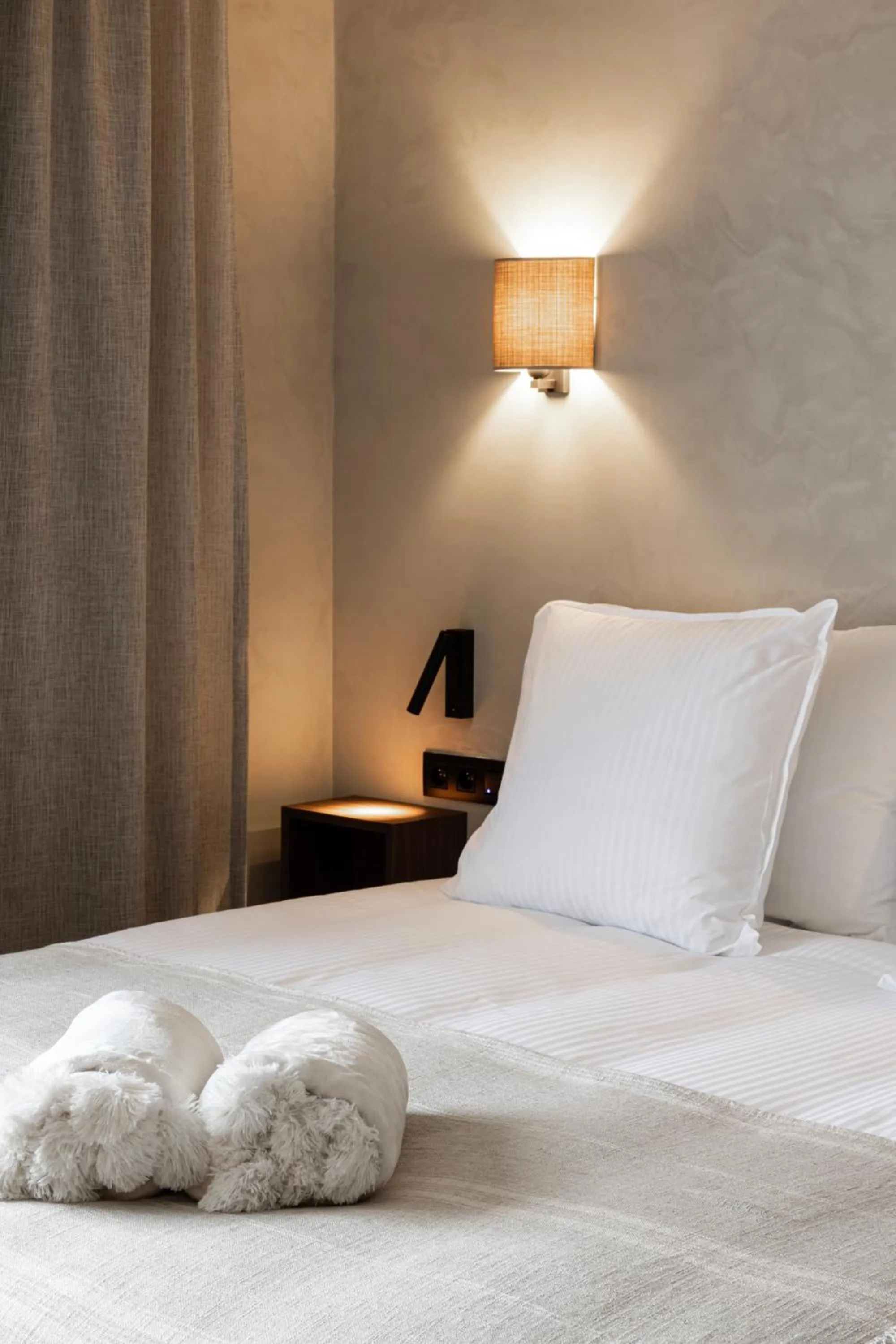 Bed in Hotel Beach Palace by CW Hotel Collection