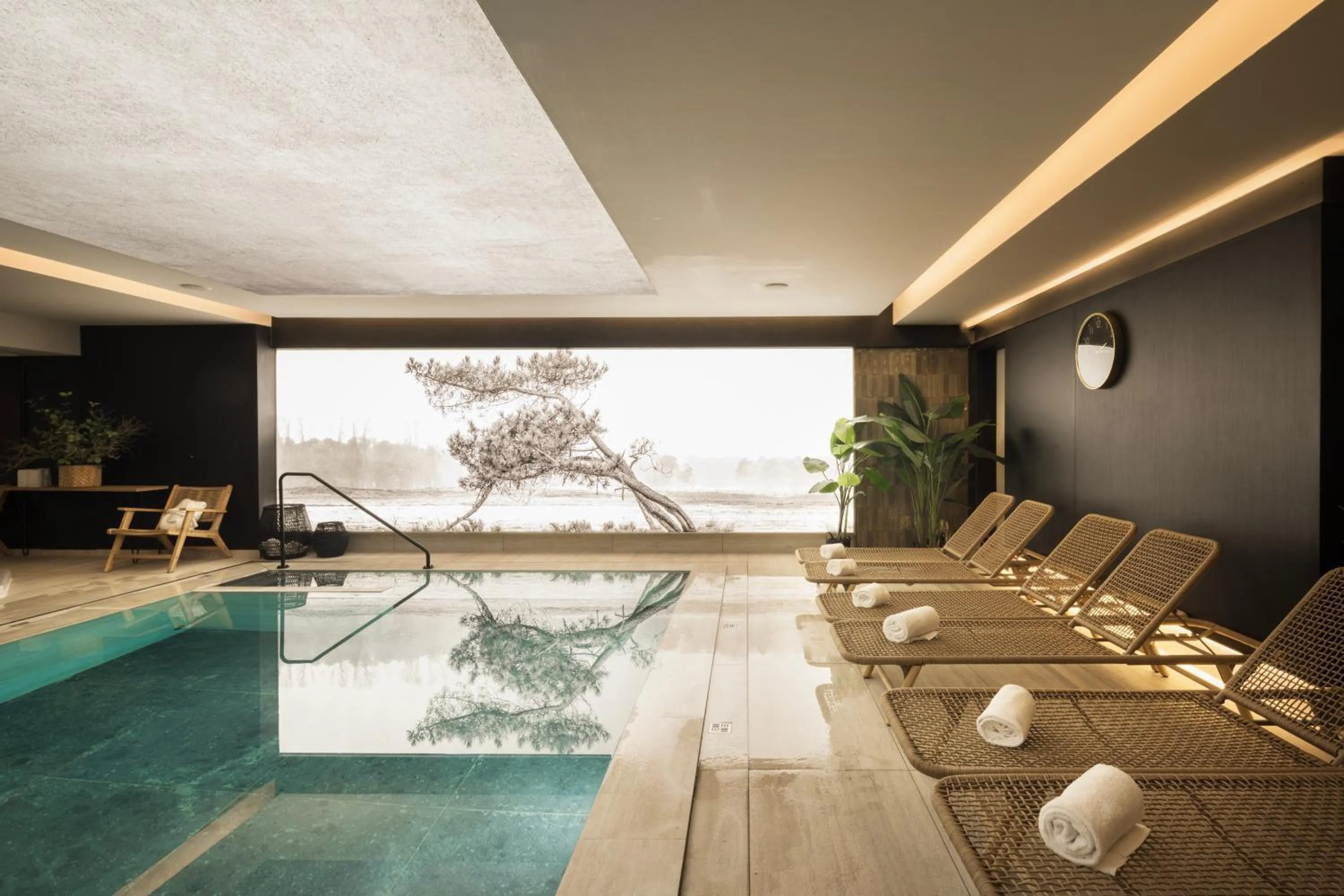 Swimming pool in Hotel Beach Palace by CW Hotel Collection