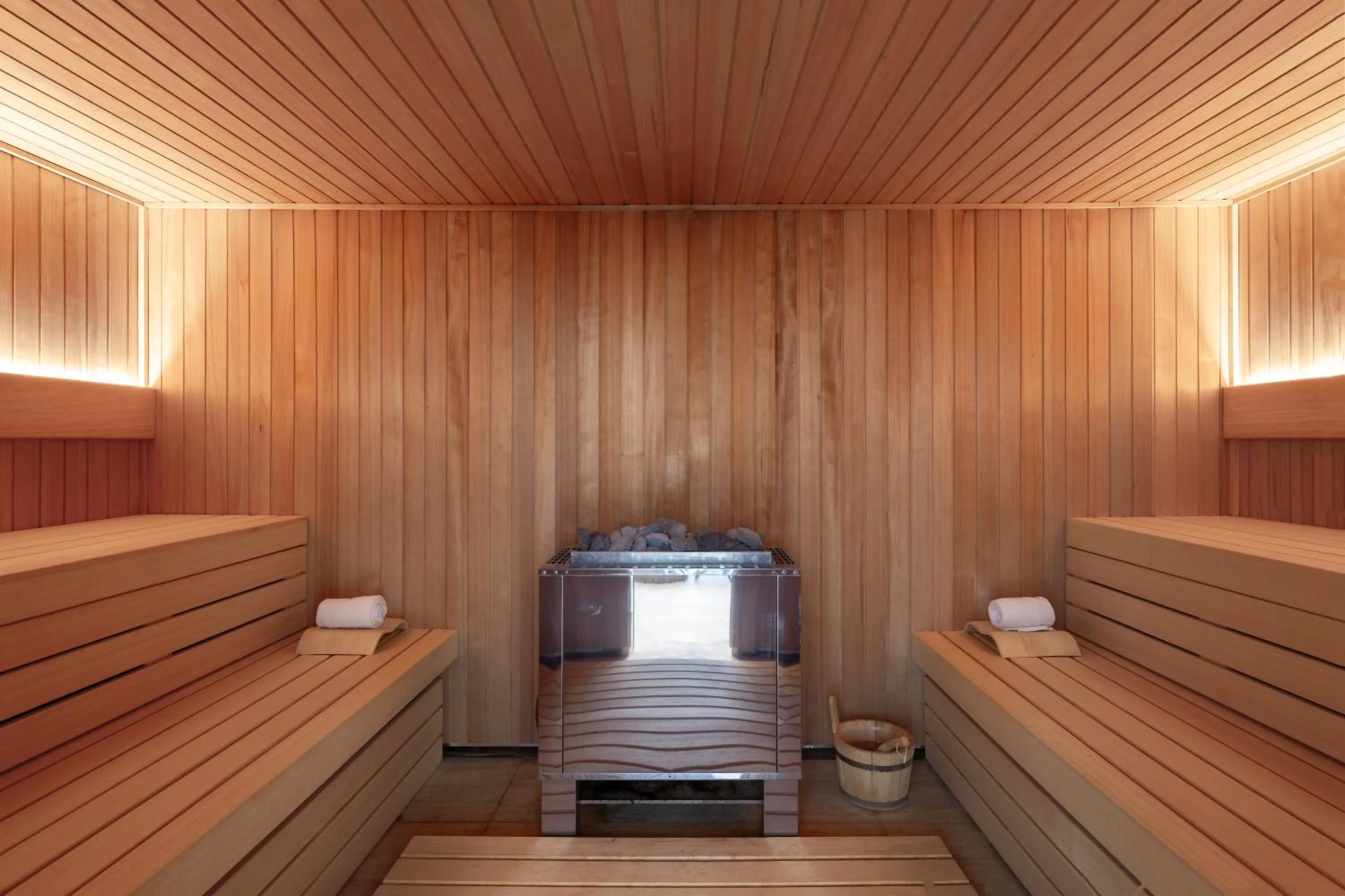 Sauna in Hotel Beach Palace by CW Hotel Collection