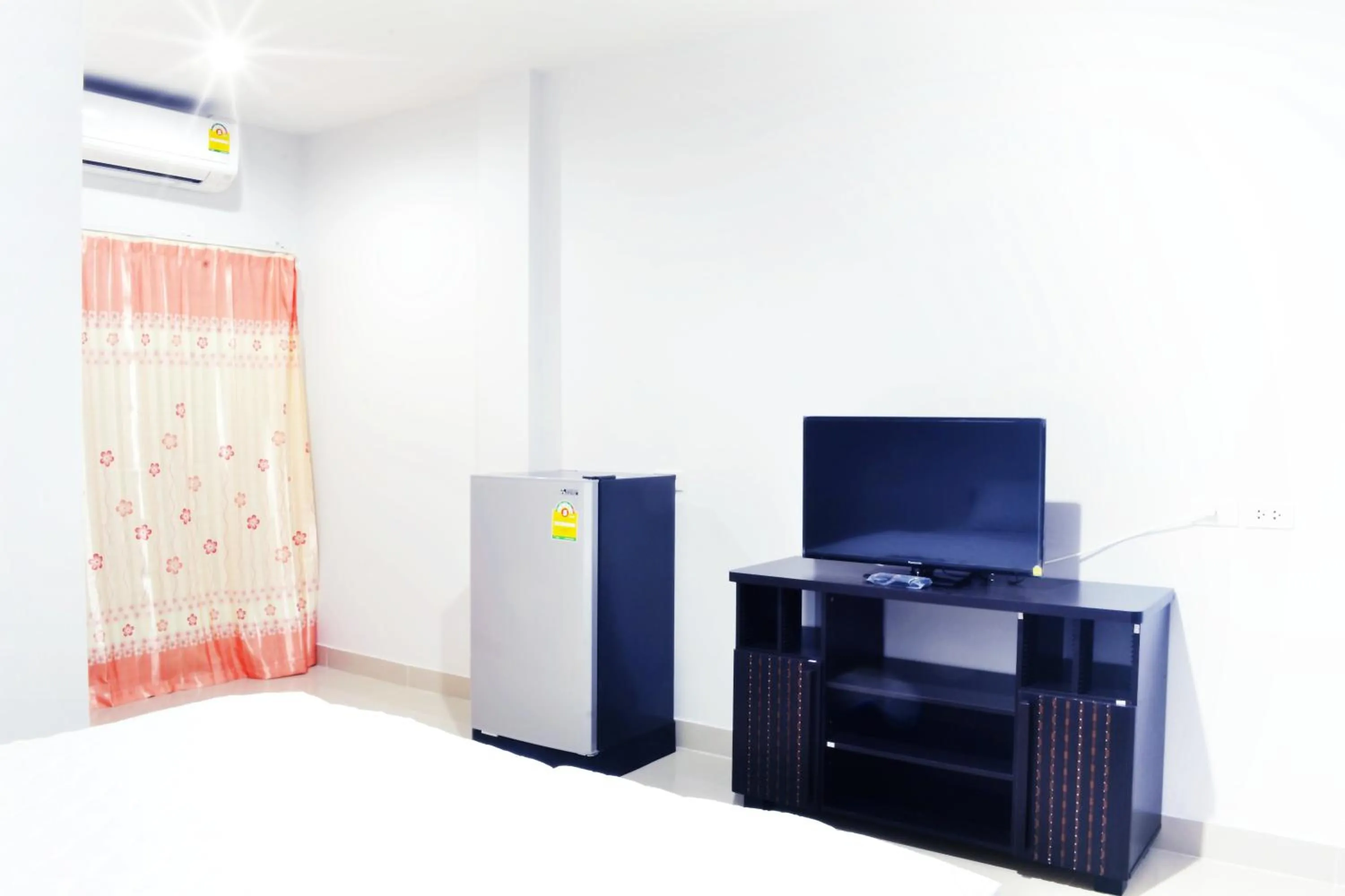 Communal lounge/ TV room in Connect Apartment