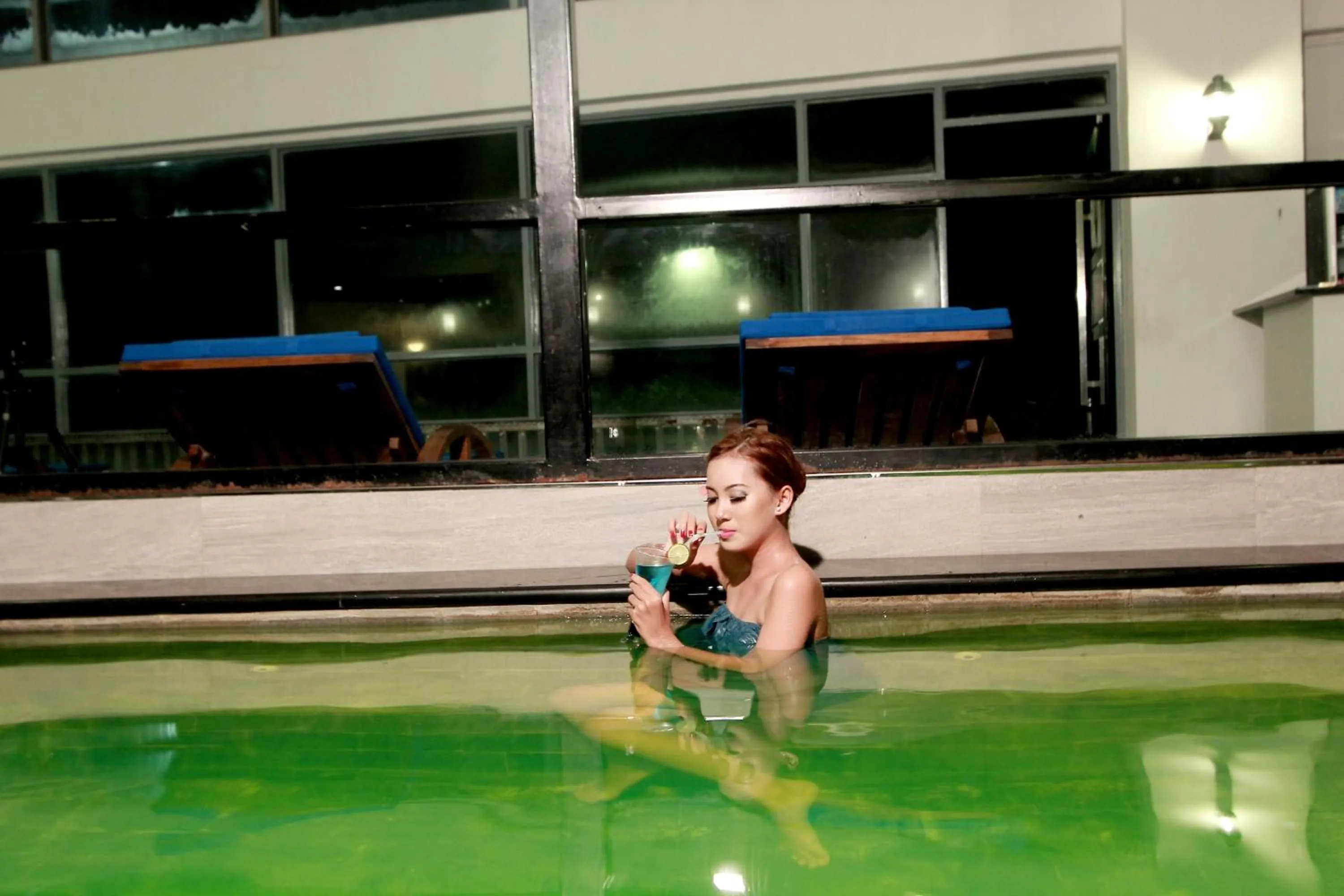 People in Forbis Hotel