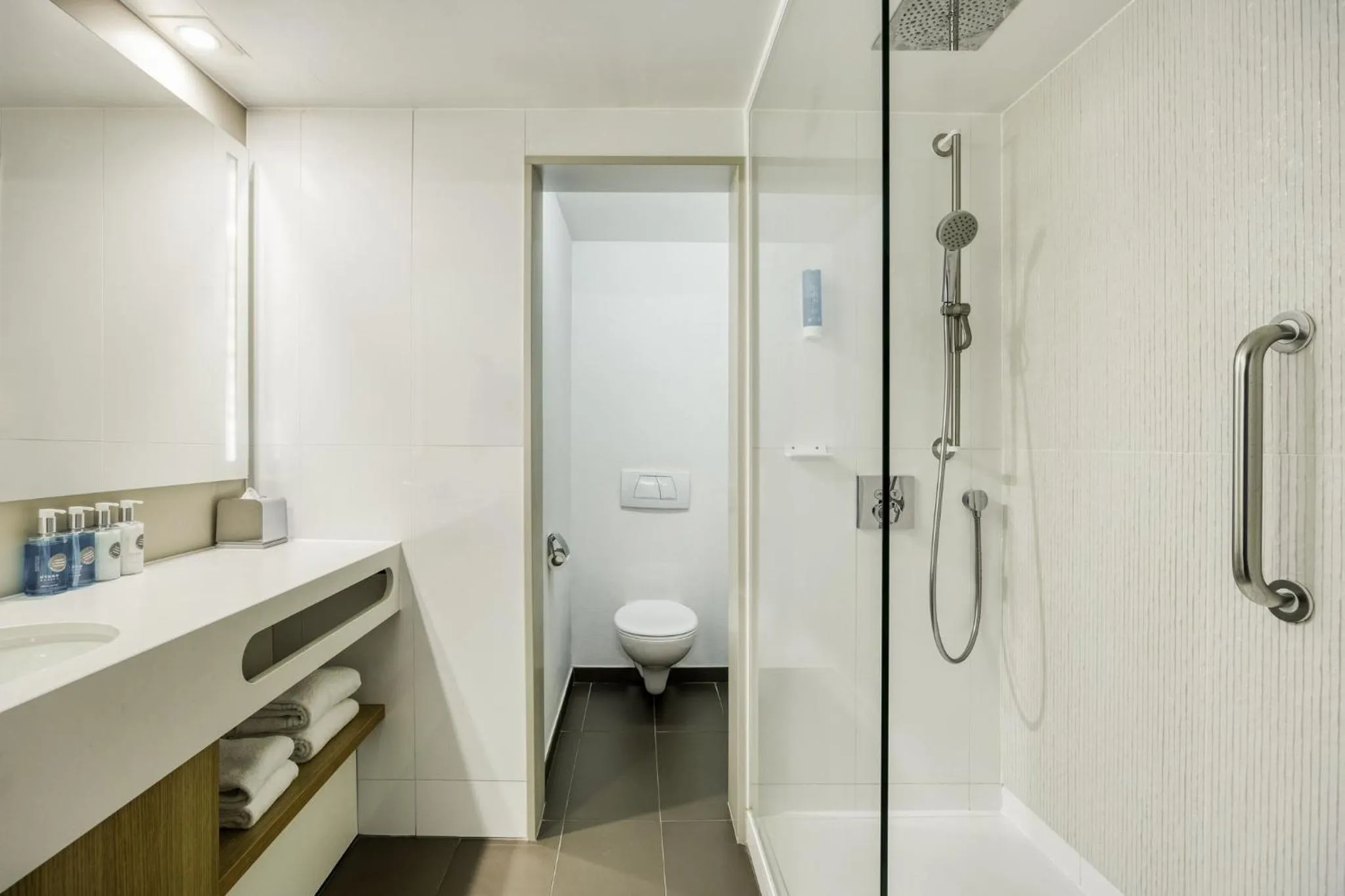 Bathroom in Crowne Plaza Hotel Brugge by IHG