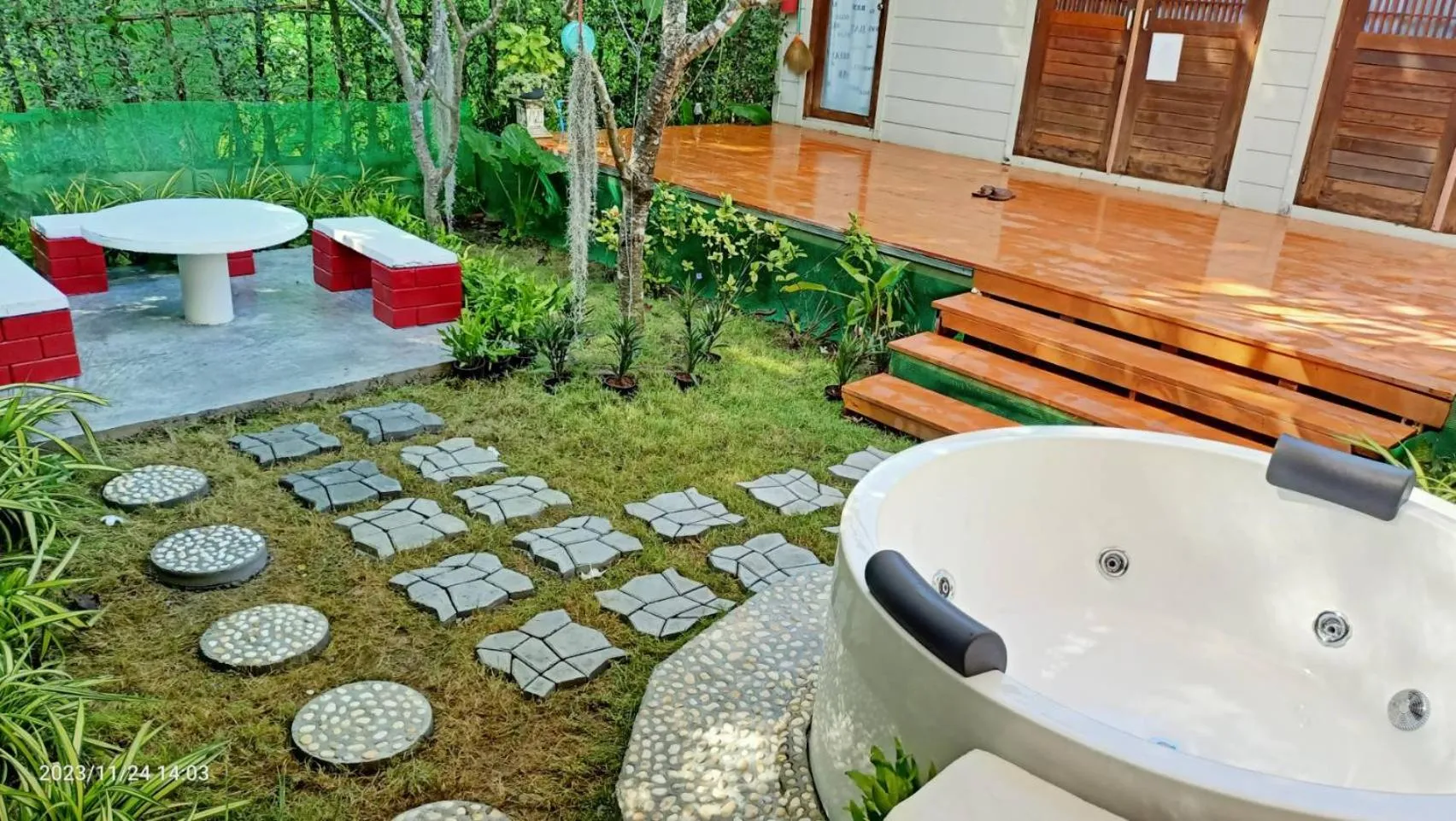 Terrua Main Ten Villa Garden