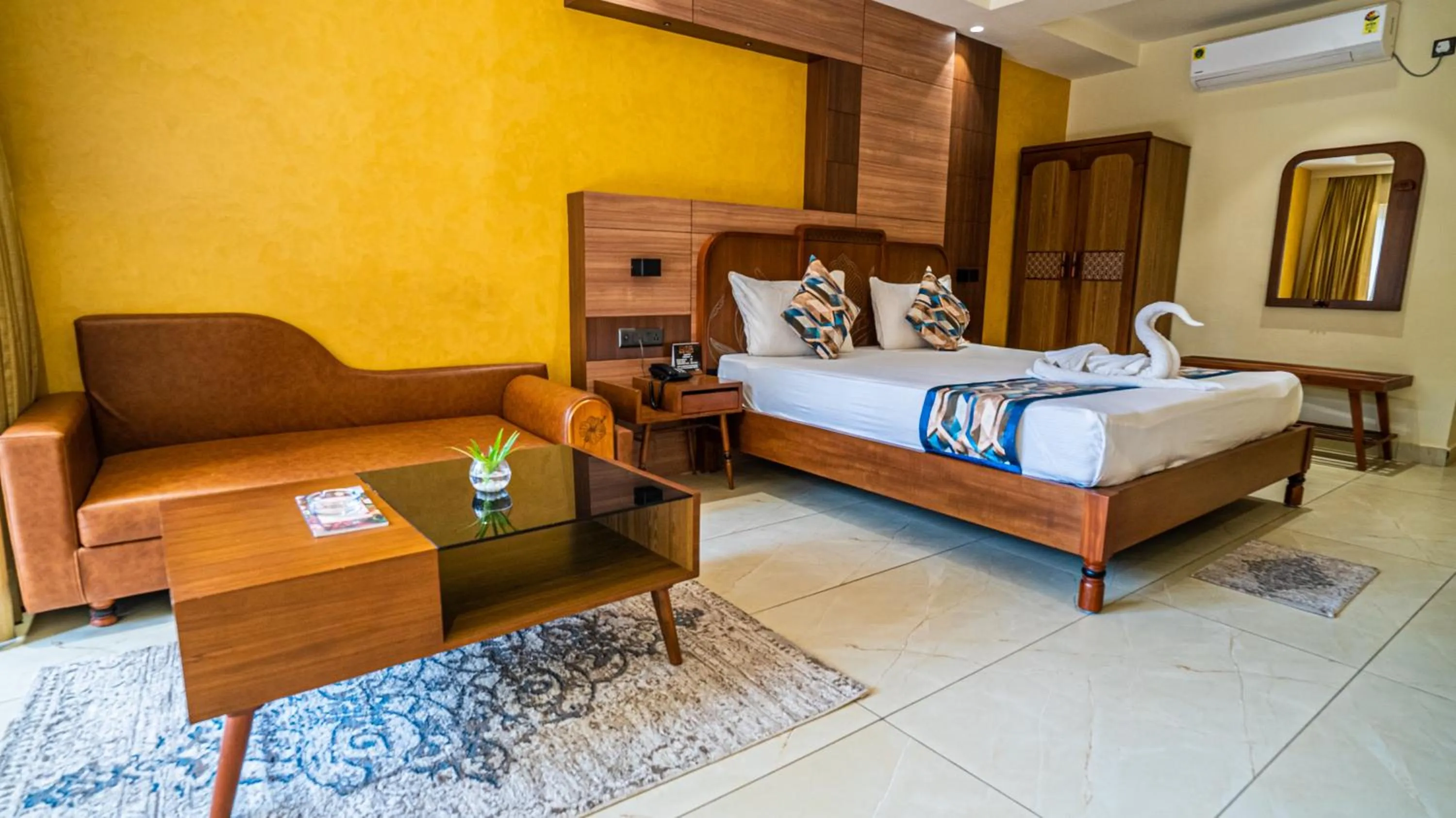 Bed in Hotel Sonar Bangla Tarapith