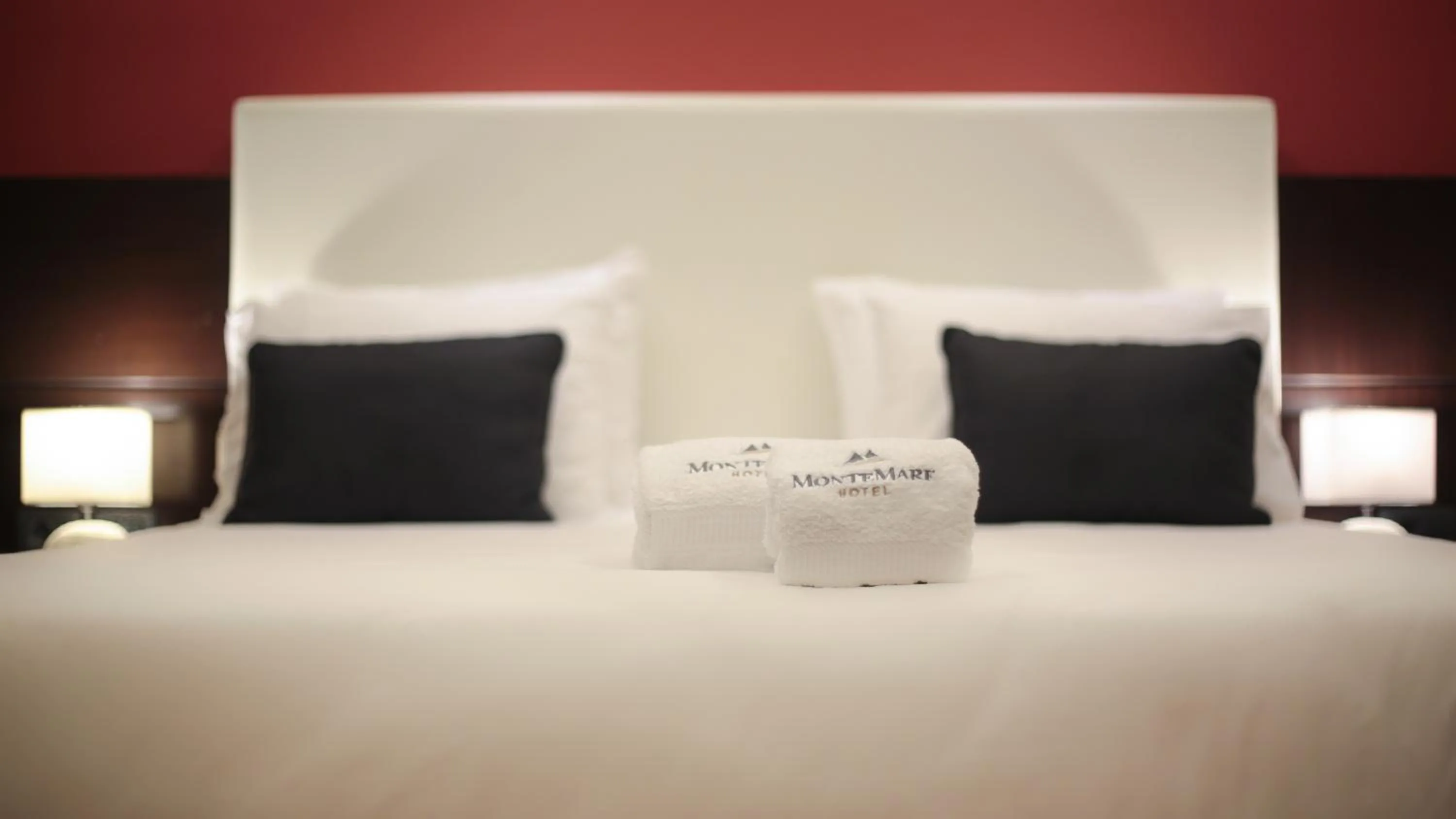 Deluxe Suite with Sea View in Monte Mare Hotel