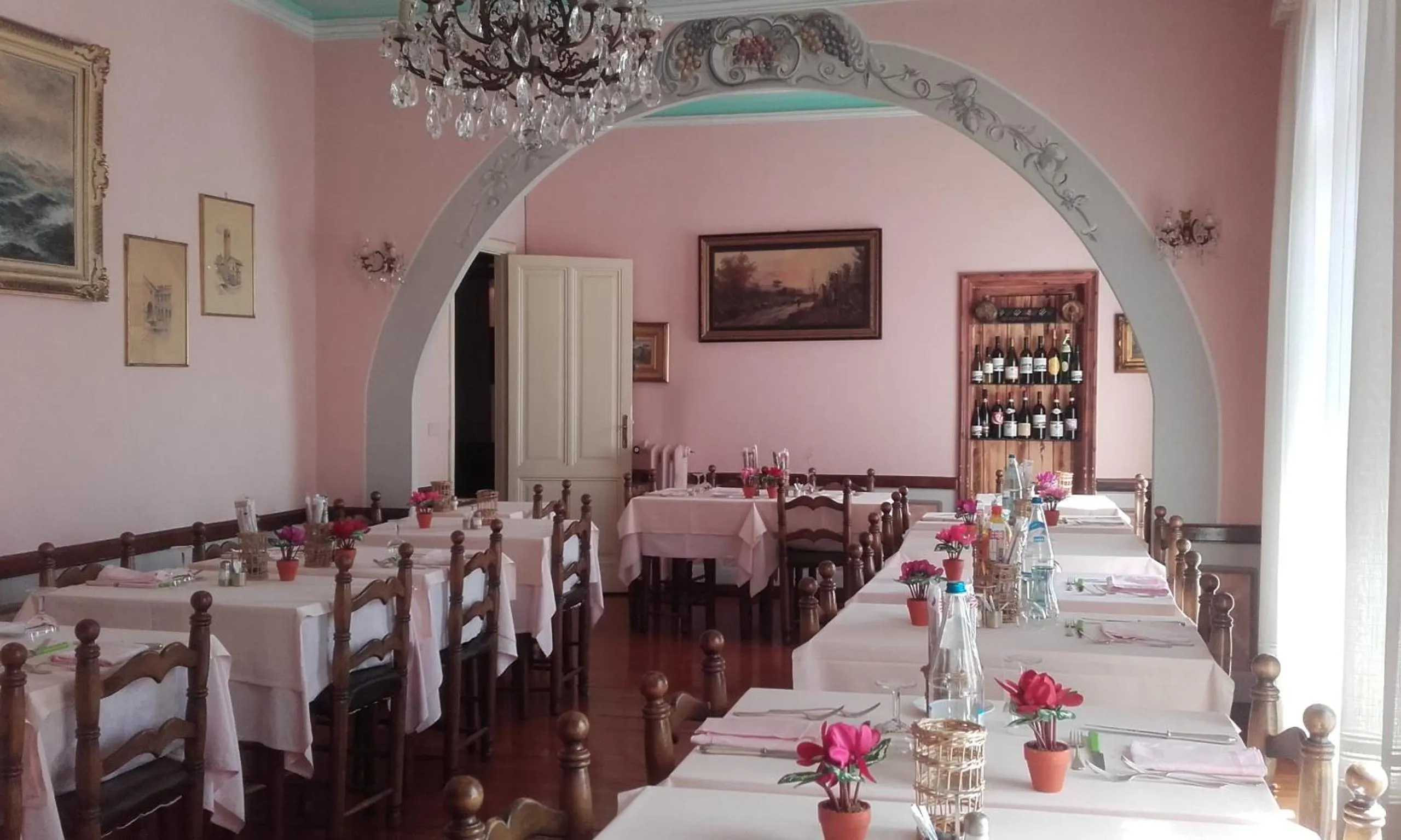 Restaurant/places to eat in Albergo Bandoni