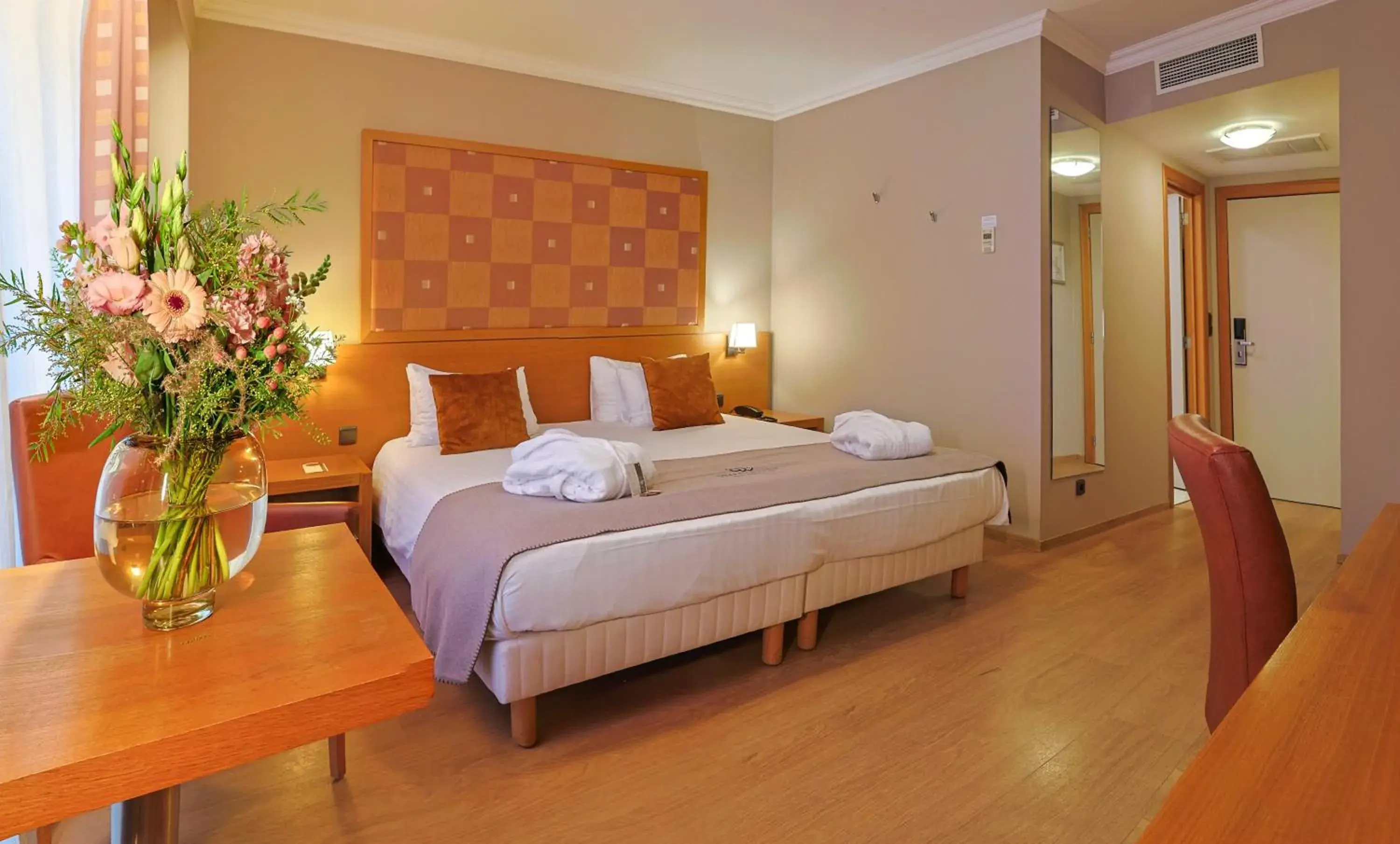 Standard Double or Twin Room - single occupancy in Hotel Quartier Latin Standard Double or Twin Room - single occupancy in Hotel Quartier Latin