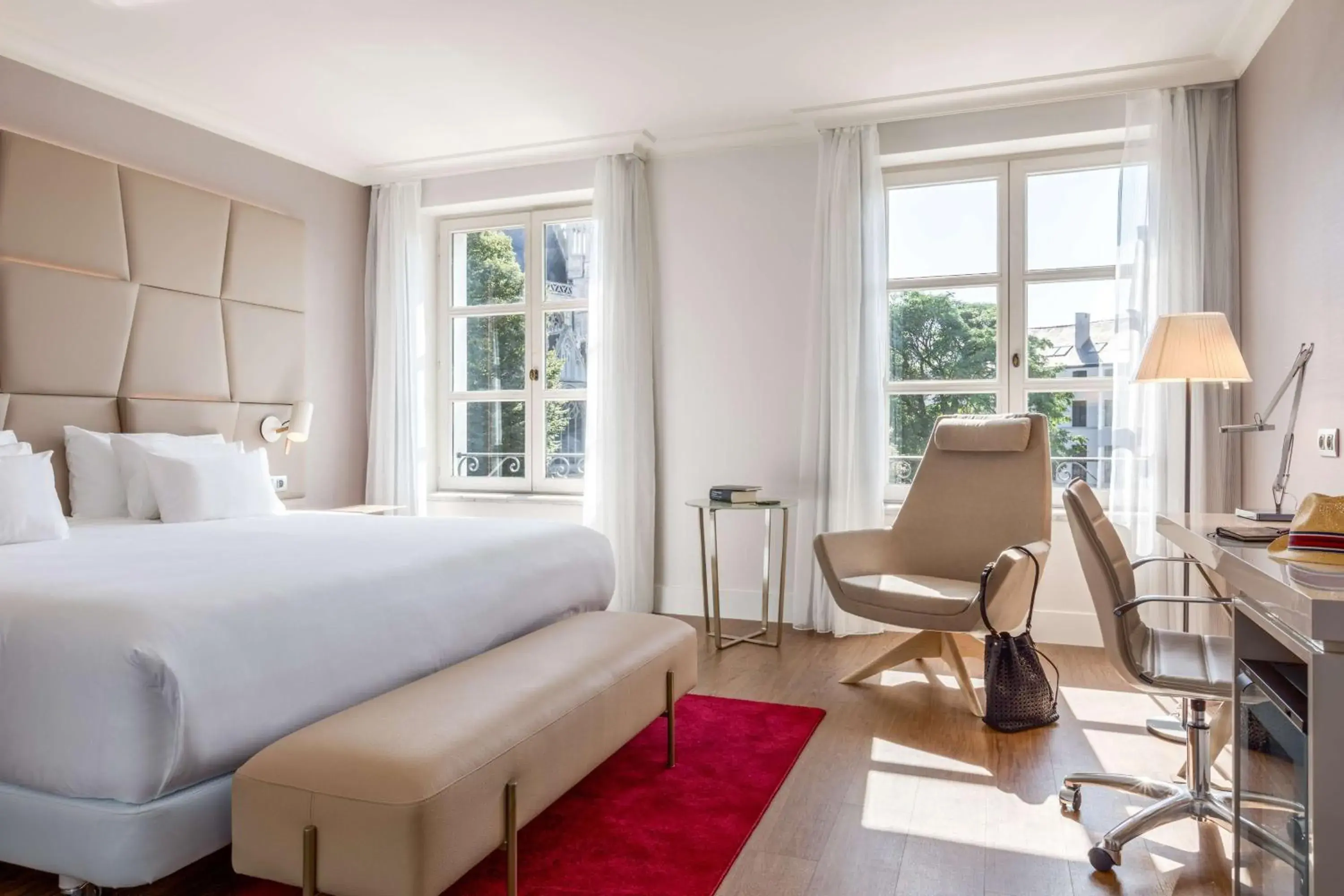 Premium Double or Twin Room in NH Collection Brussels Grand Sablon Premium Double or Twin Room in NH Collection Brussels Grand Sablon