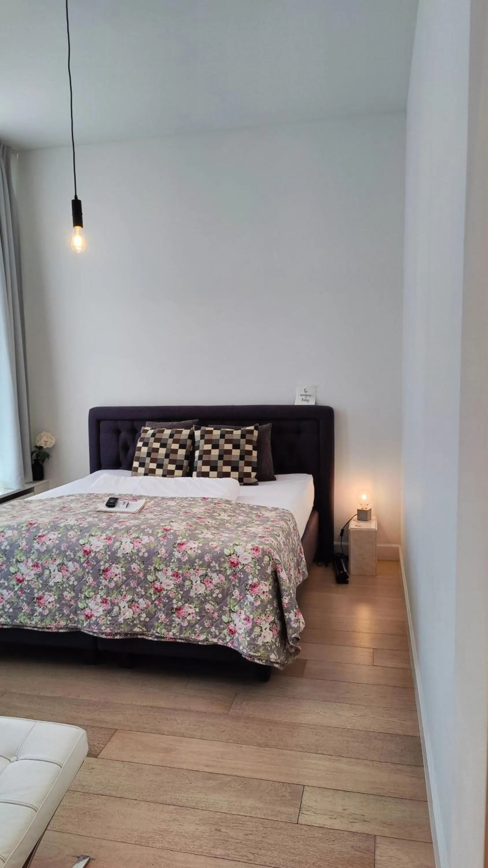 Bed in b&b les invités