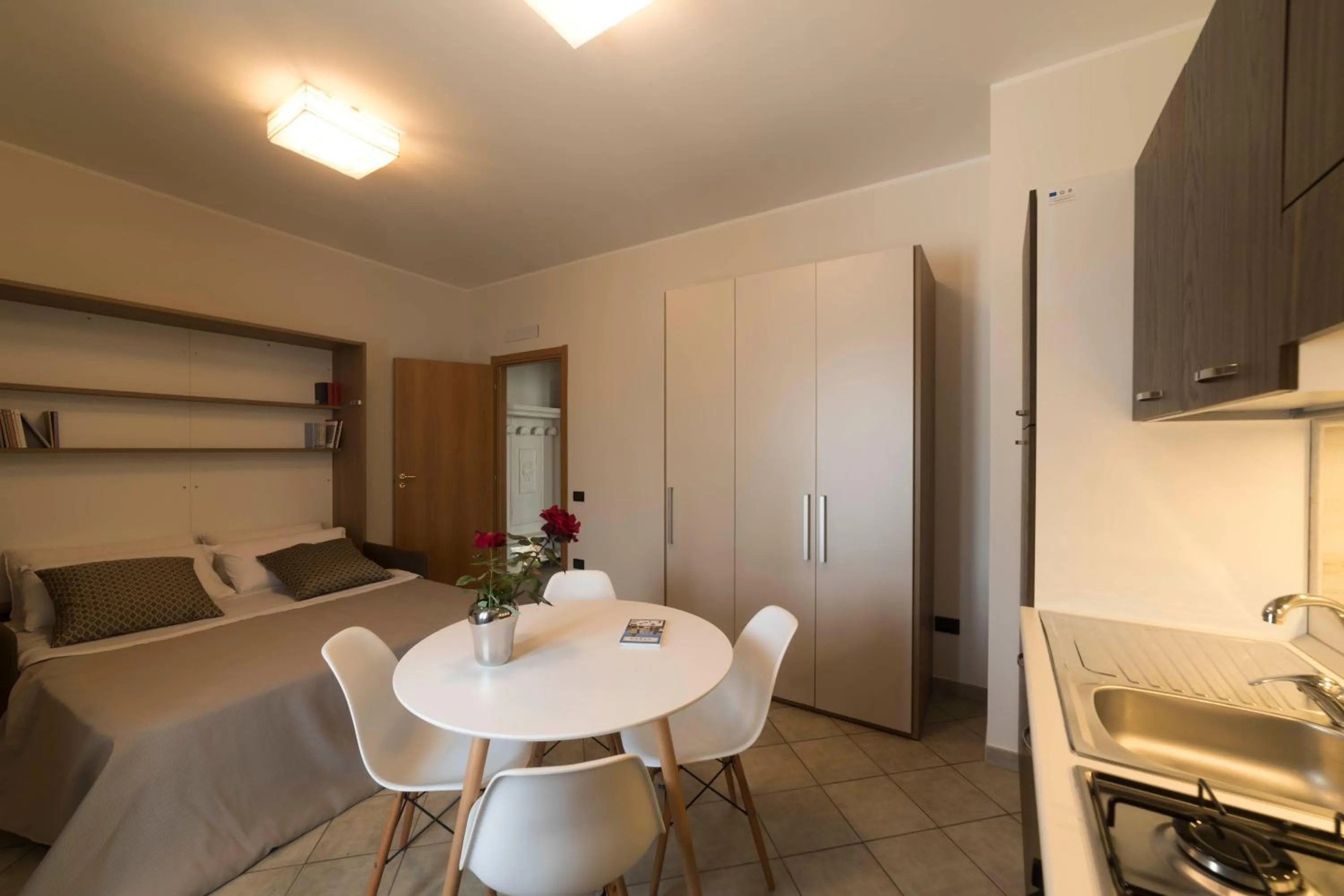 Photo of the whole room in BBuSS Country Club