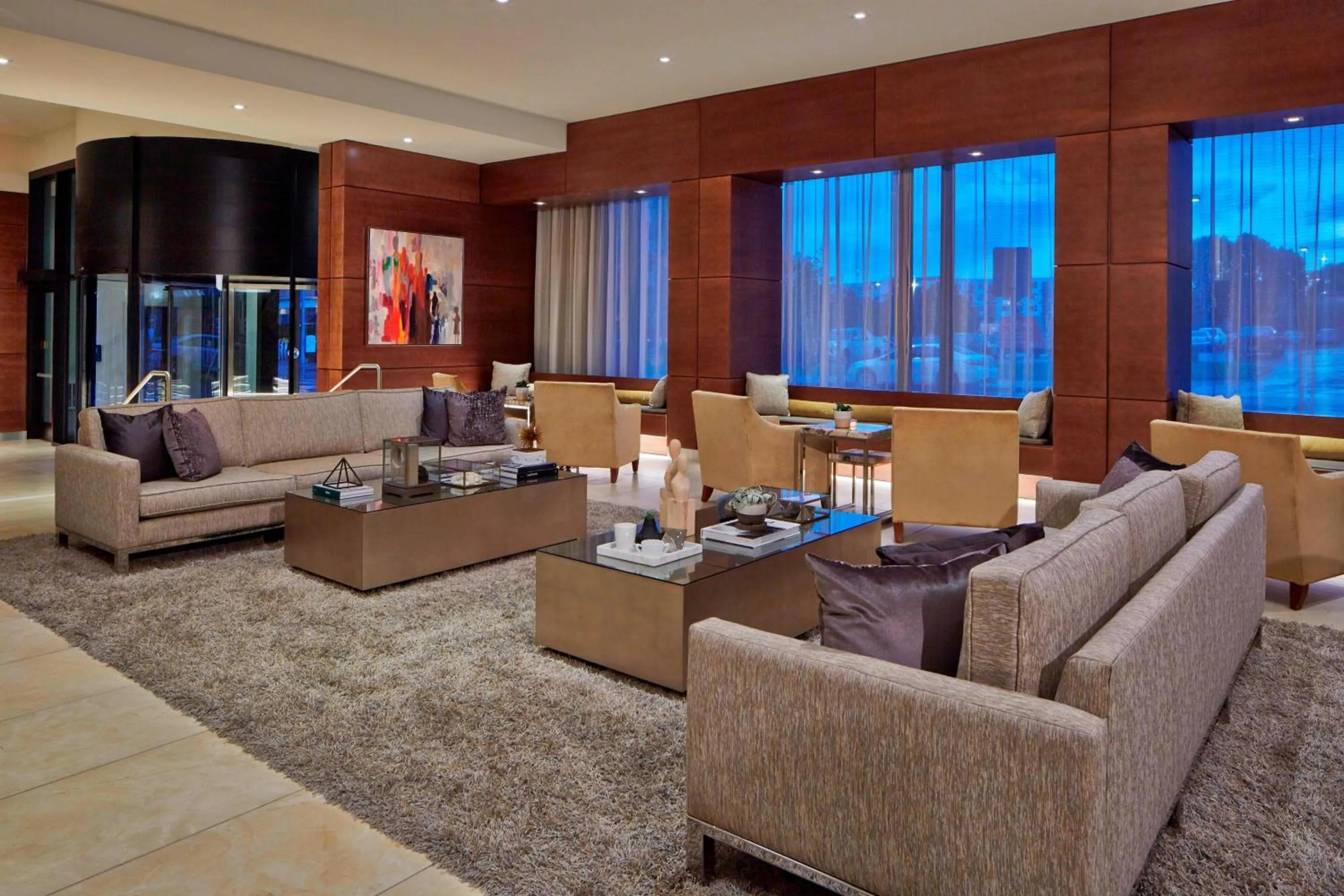 Lounge or bar in AC Hotel by Marriott Des Moines East Village