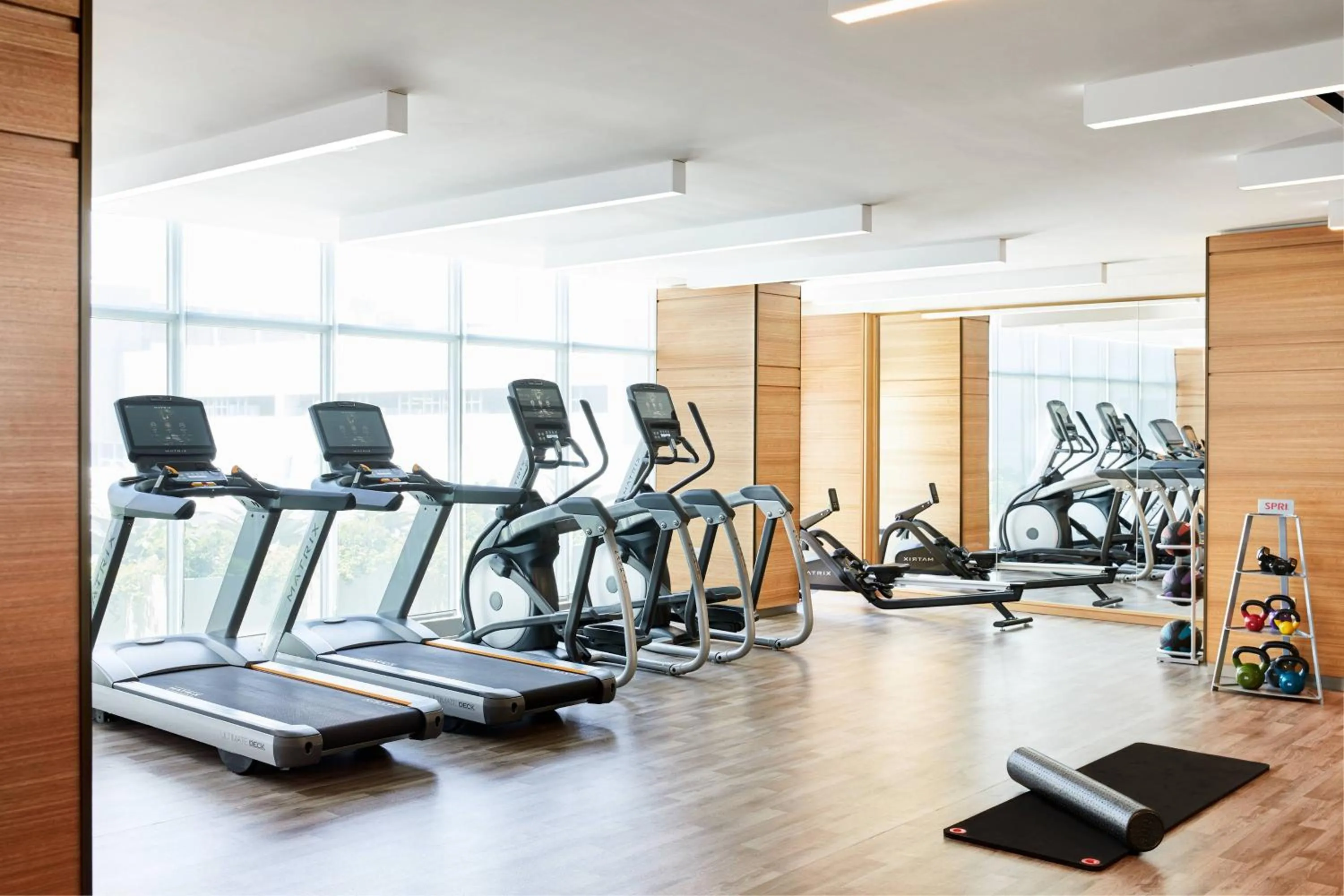 Fitness centre/facilities in AC Hotel by Marriott Miami Aventura