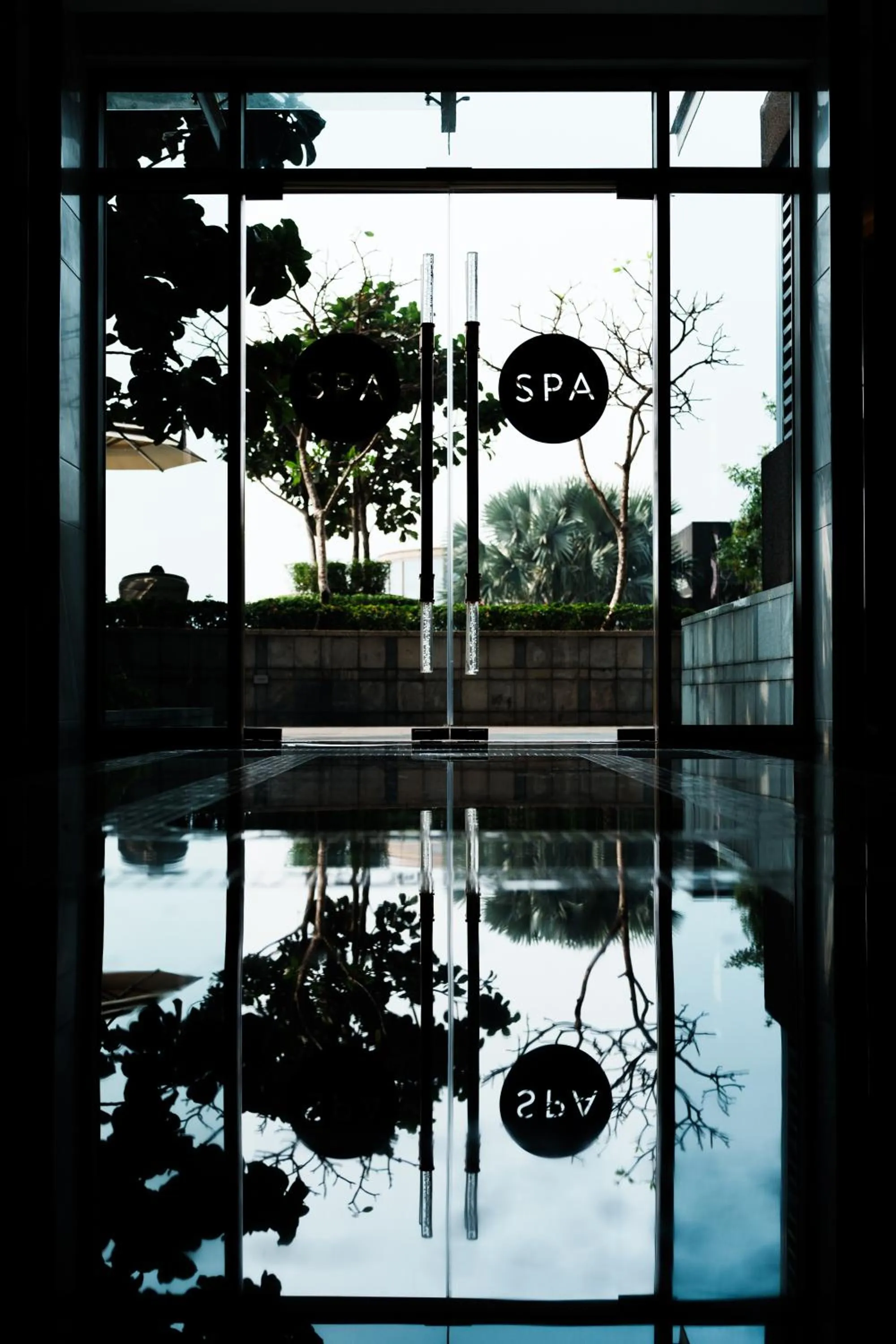 Garden view in JW Marriott Hotel Kolkata